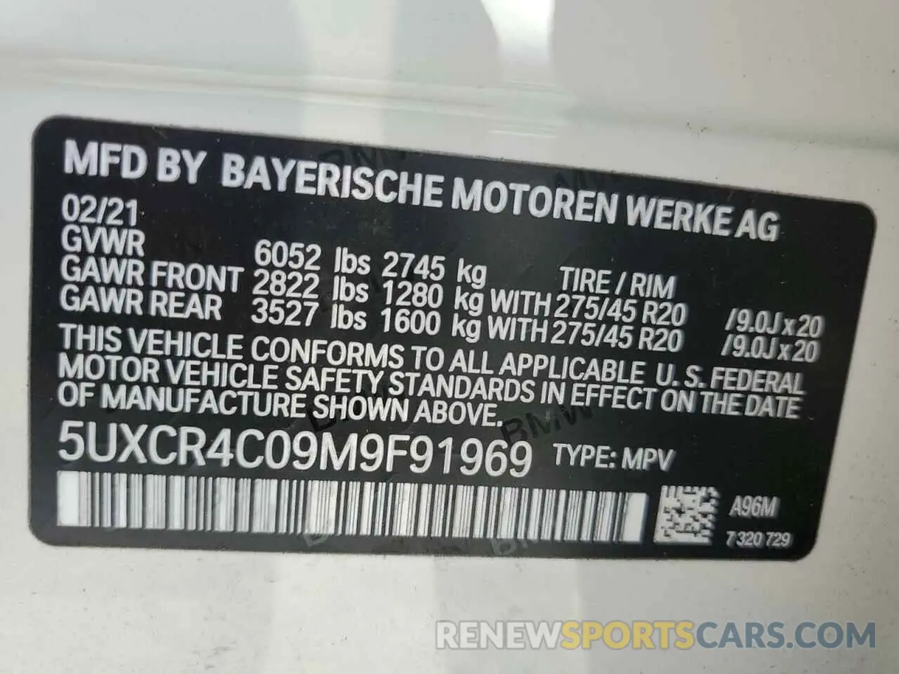 10 Photograph of a damaged car 5UXCR4C09M9F91969 BMW X5 2021