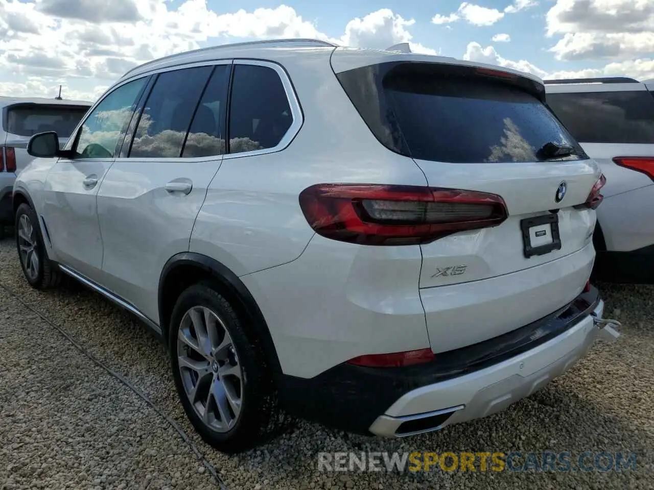3 Photograph of a damaged car 5UXCR4C09M9F91969 BMW X5 2021