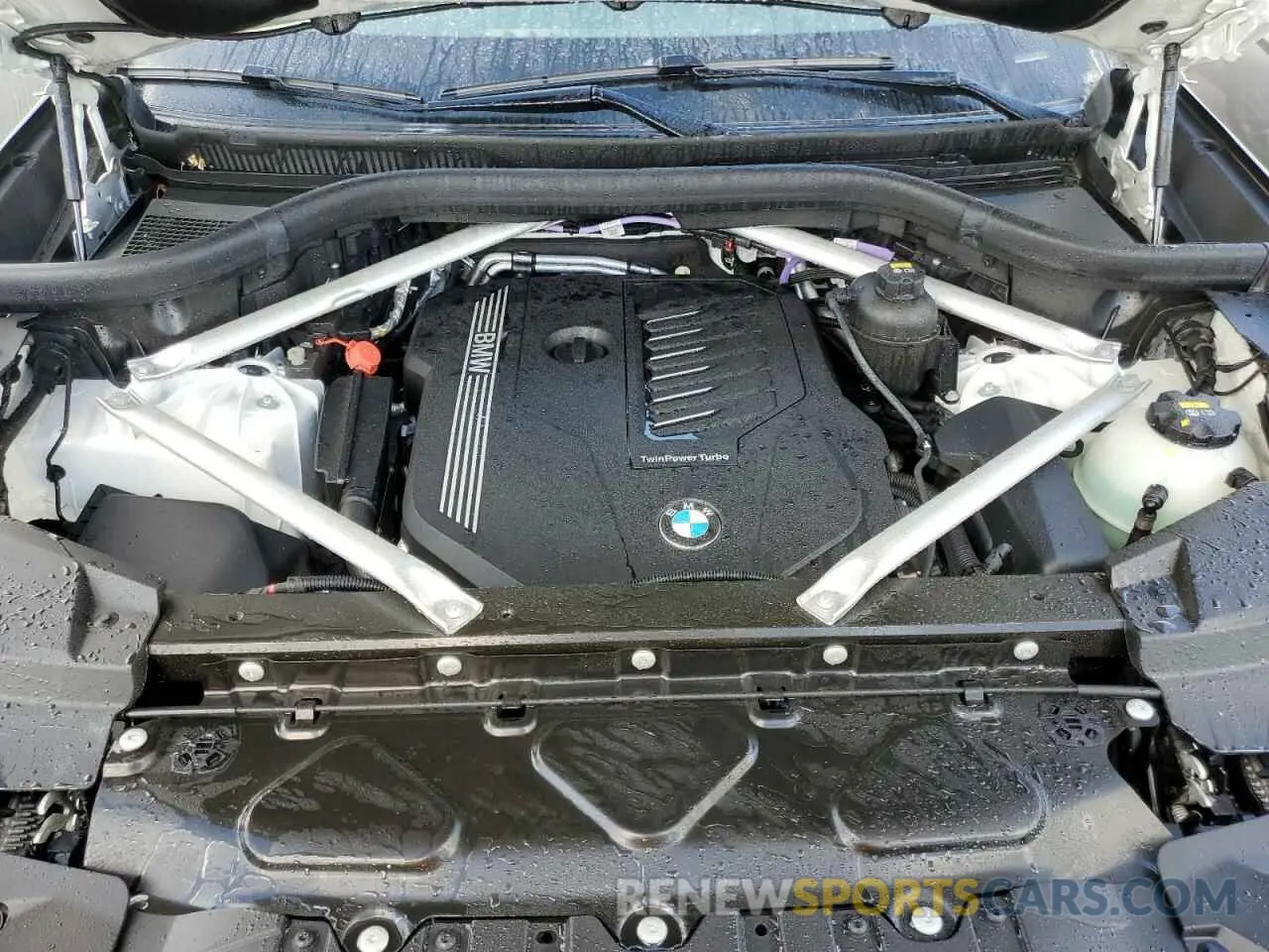 7 Photograph of a damaged car 5UXCR4C09M9F91969 BMW X5 2021