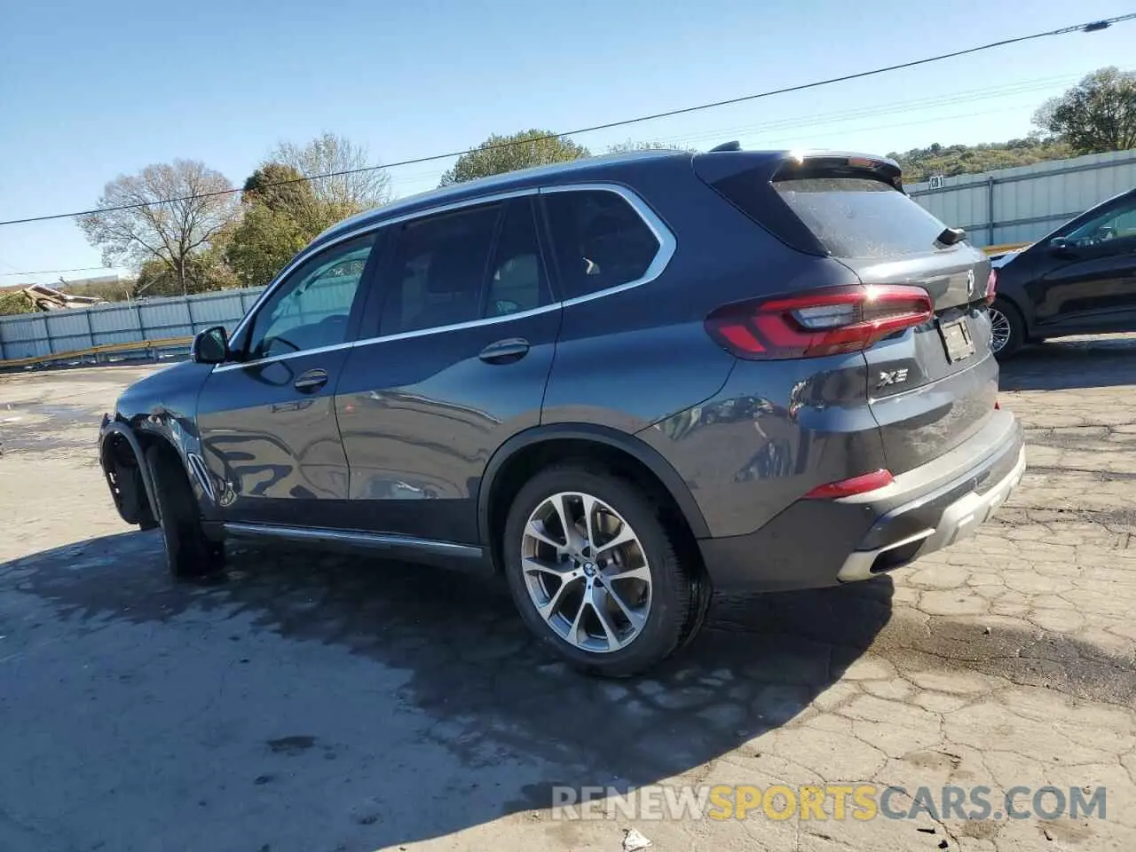 2 Photograph of a damaged car 5UXCR6C00M9D96063 BMW X5 2021