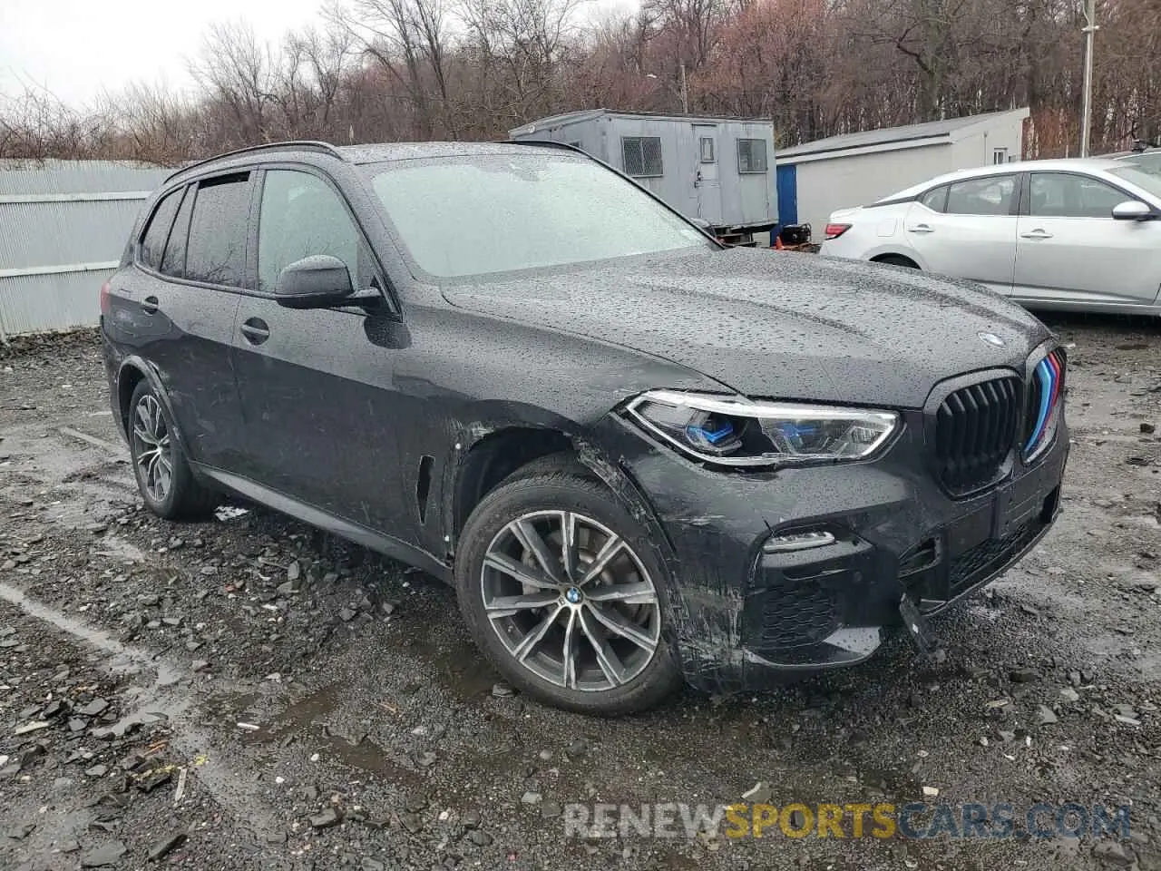 4 Photograph of a damaged car 5UXCR6C00M9H46923 BMW X5 2021