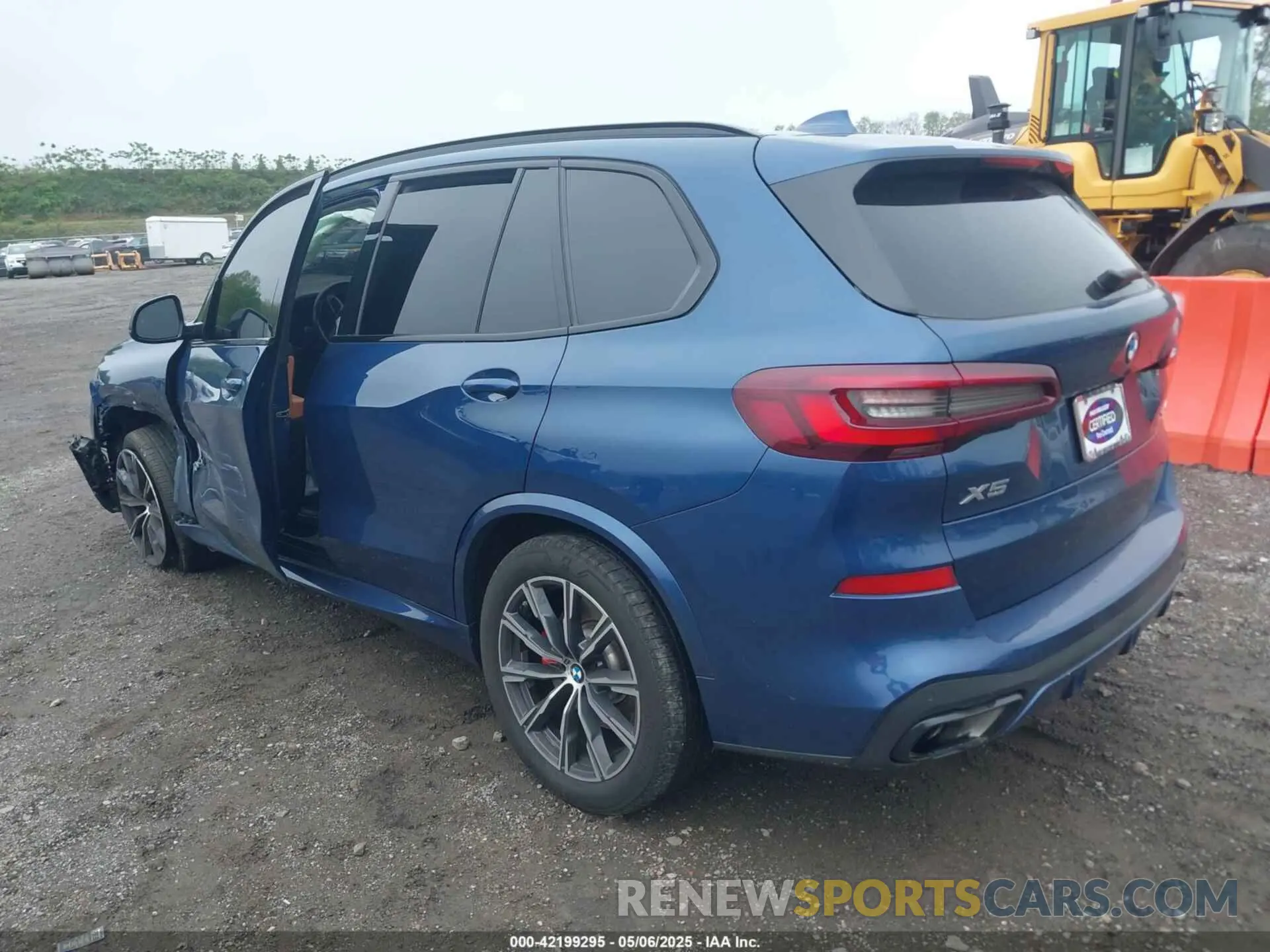 3 Photograph of a damaged car 5UXCR6C01M9E66833 BMW X5 2021