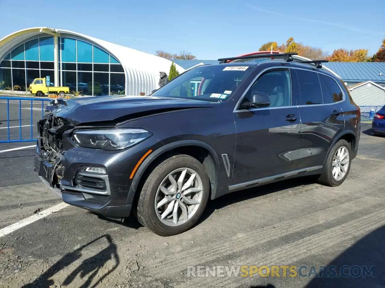 1 Photograph of a damaged car 5UXCR6C01M9F49288 BMW X5 2021