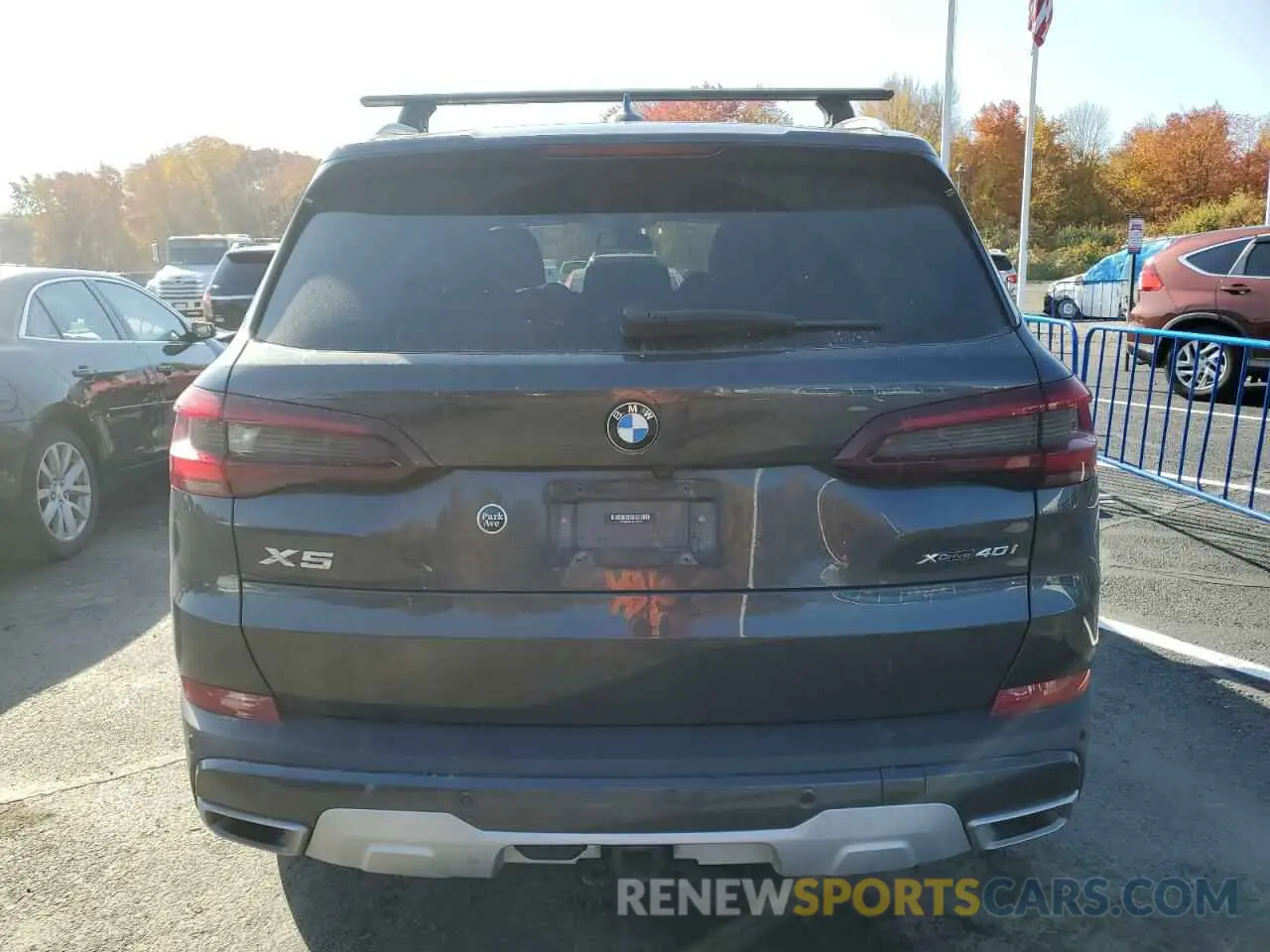6 Photograph of a damaged car 5UXCR6C01M9F49288 BMW X5 2021
