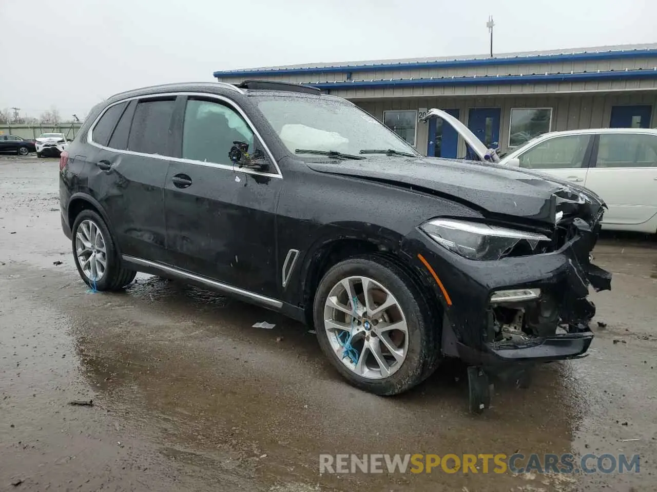 4 Photograph of a damaged car 5UXCR6C01M9F95252 BMW X5 2021