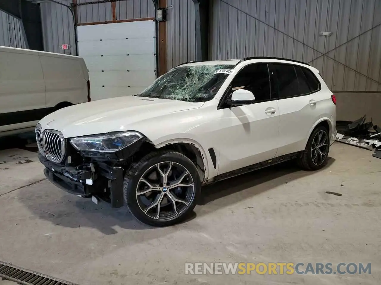 1 Photograph of a damaged car 5UXCR6C01M9G56471 BMW X5 2021