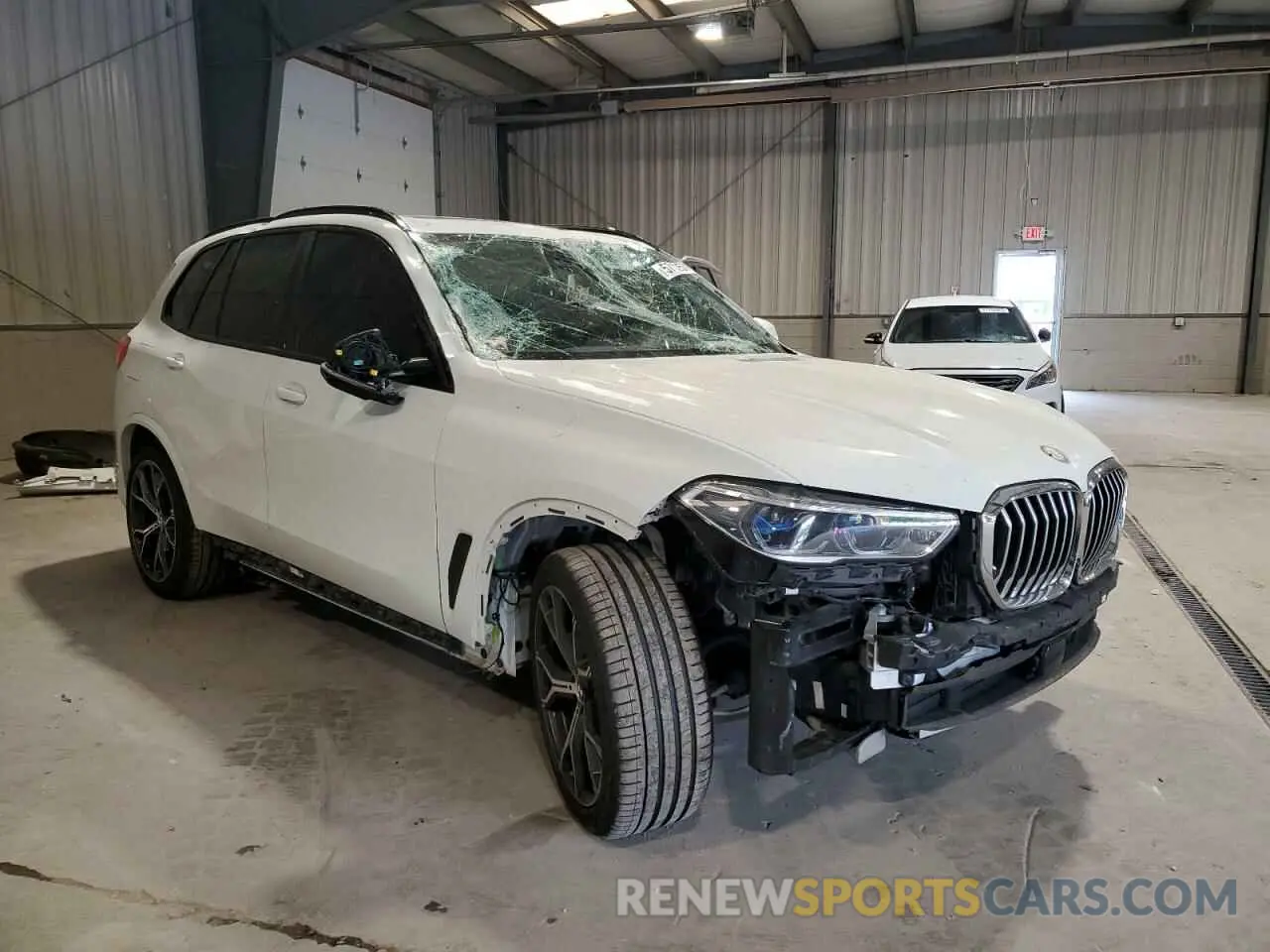 4 Photograph of a damaged car 5UXCR6C01M9G56471 BMW X5 2021