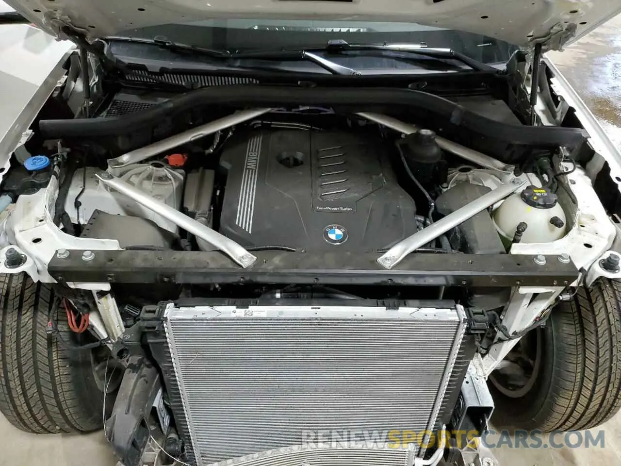 12 Photograph of a damaged car 5UXCR6C01M9G64540 BMW X5 2021