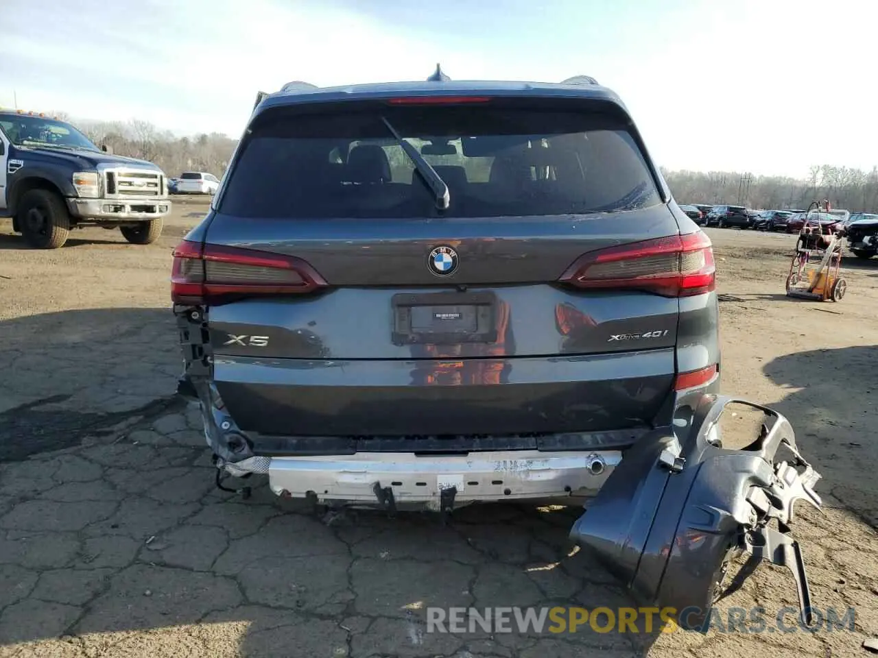 6 Photograph of a damaged car 5UXCR6C01M9G96663 BMW X5 2021