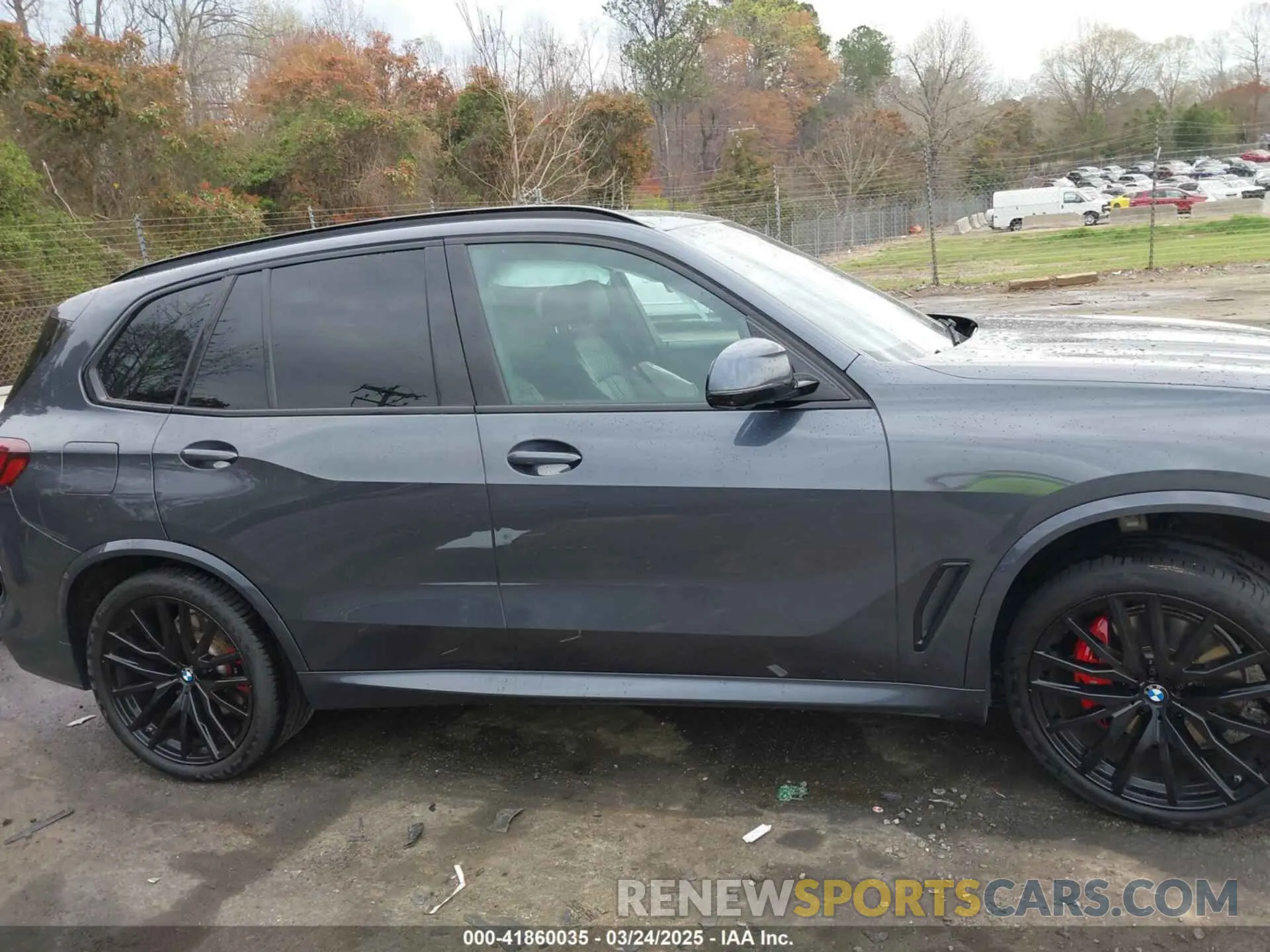 13 Photograph of a damaged car 5UXCR6C01M9H56800 BMW X5 2021