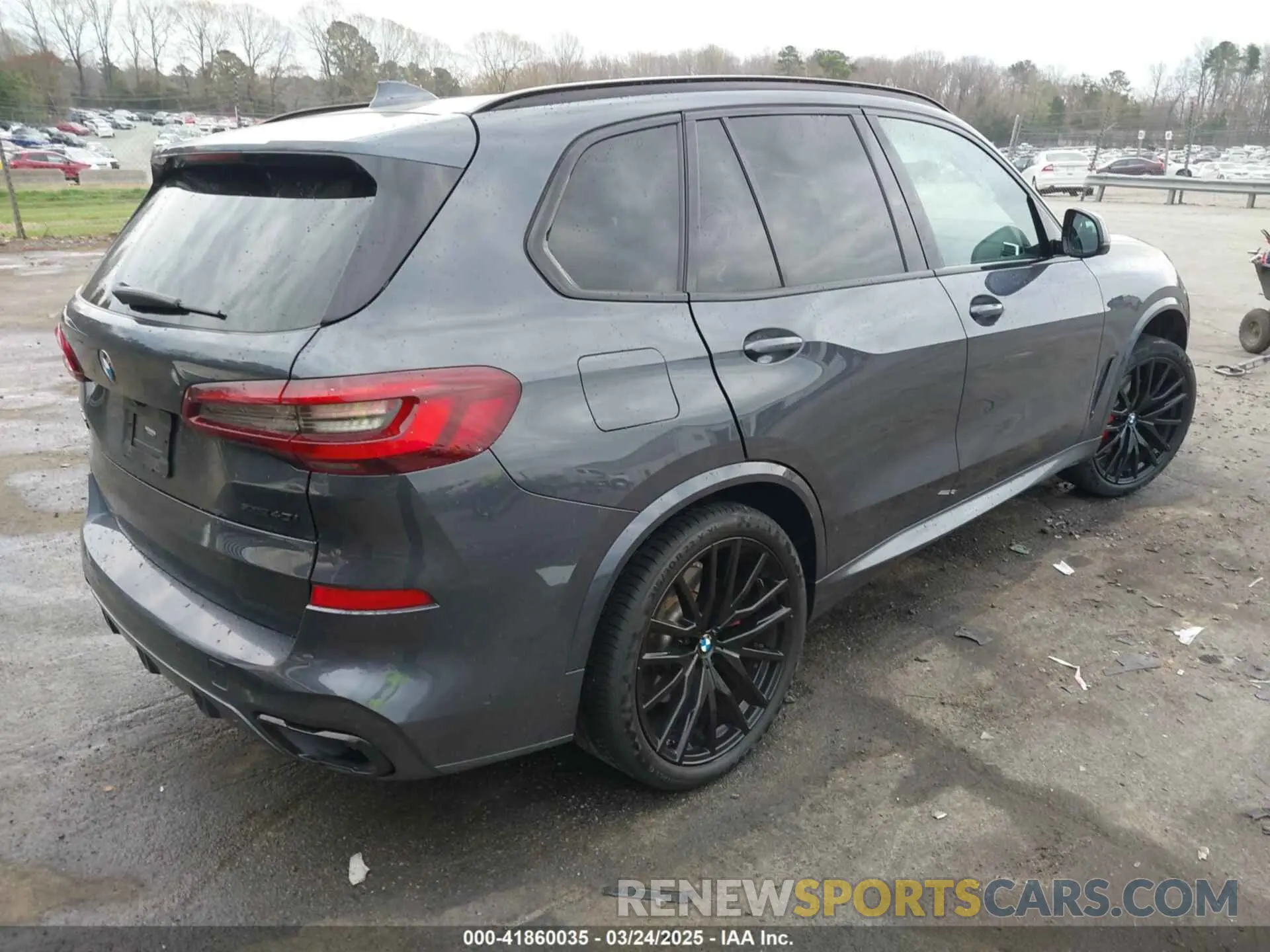 4 Photograph of a damaged car 5UXCR6C01M9H56800 BMW X5 2021