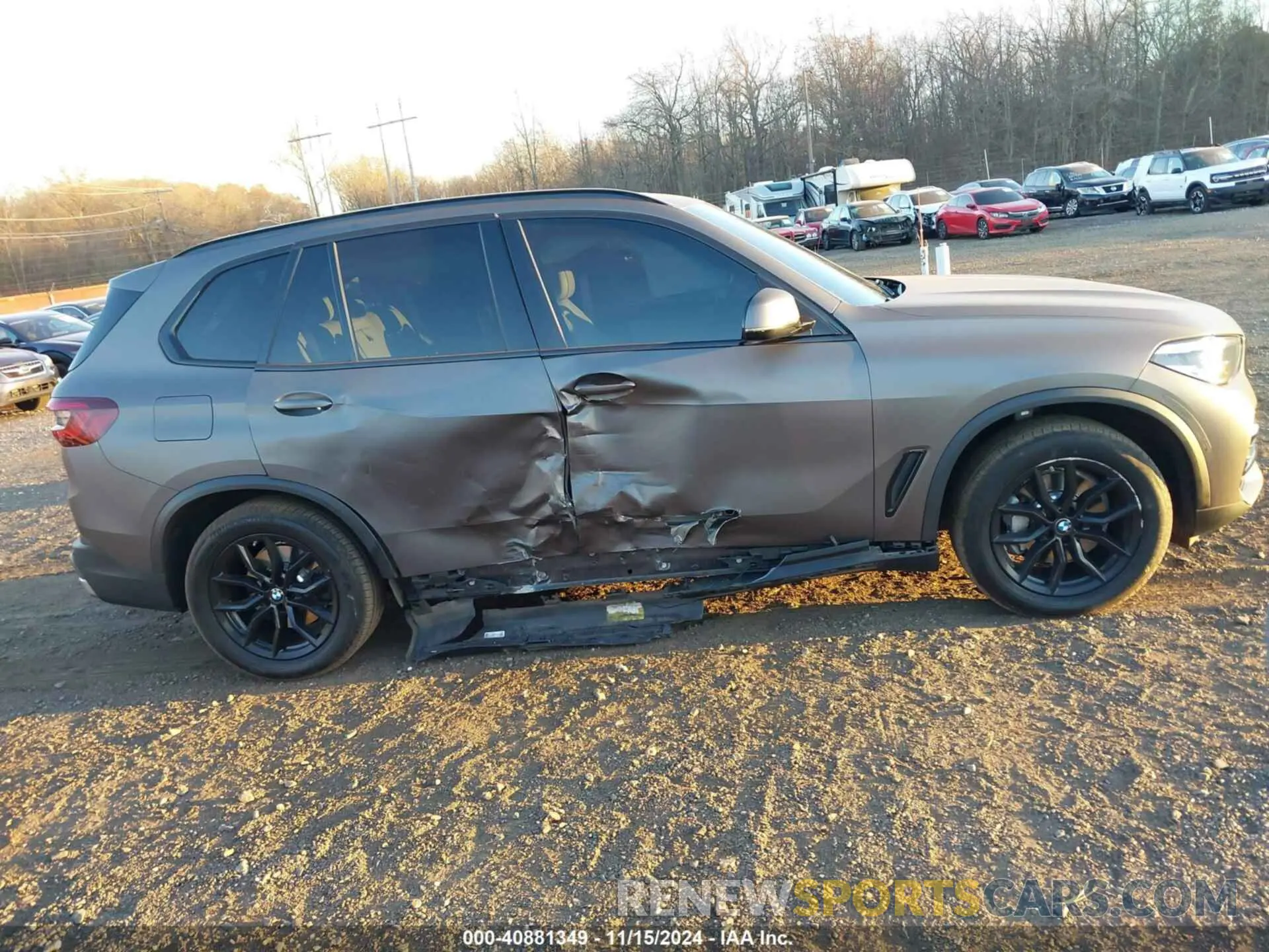 13 Photograph of a damaged car 5UXCR6C01M9H66694 BMW X5 2021