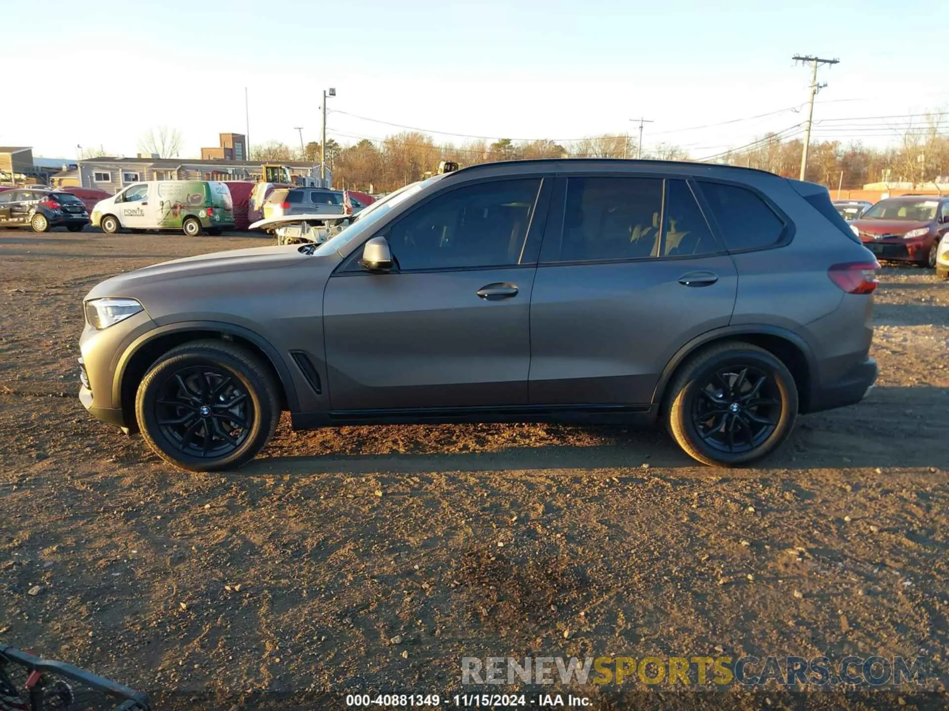 14 Photograph of a damaged car 5UXCR6C01M9H66694 BMW X5 2021