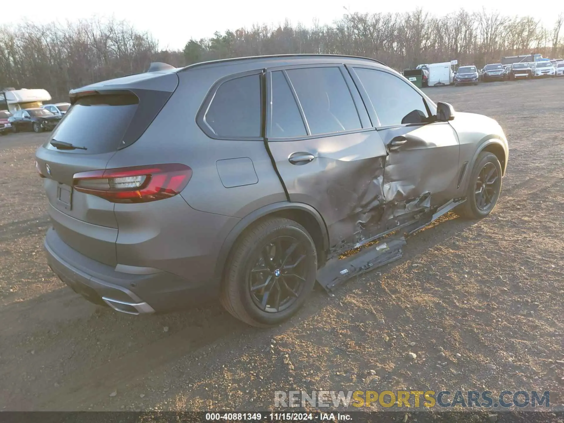 4 Photograph of a damaged car 5UXCR6C01M9H66694 BMW X5 2021
