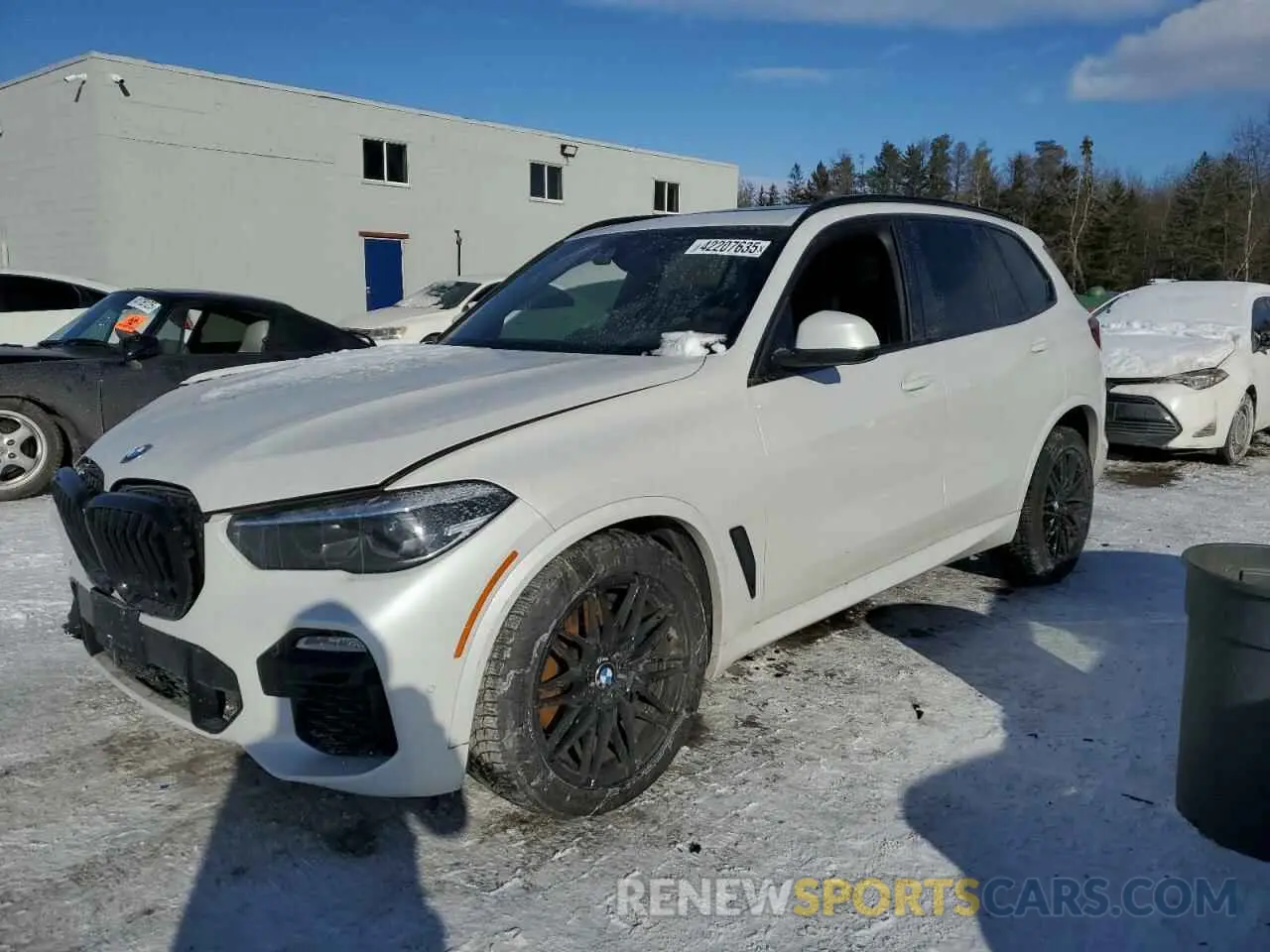 1 Photograph of a damaged car 5UXCR6C01M9H86413 BMW X5 2021