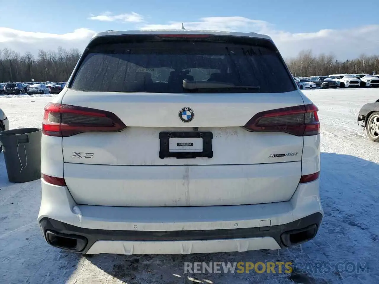 6 Photograph of a damaged car 5UXCR6C01M9H86413 BMW X5 2021