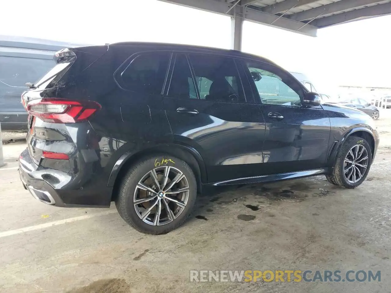 3 Photograph of a damaged car 5UXCR6C02M9D80334 BMW X5 2021