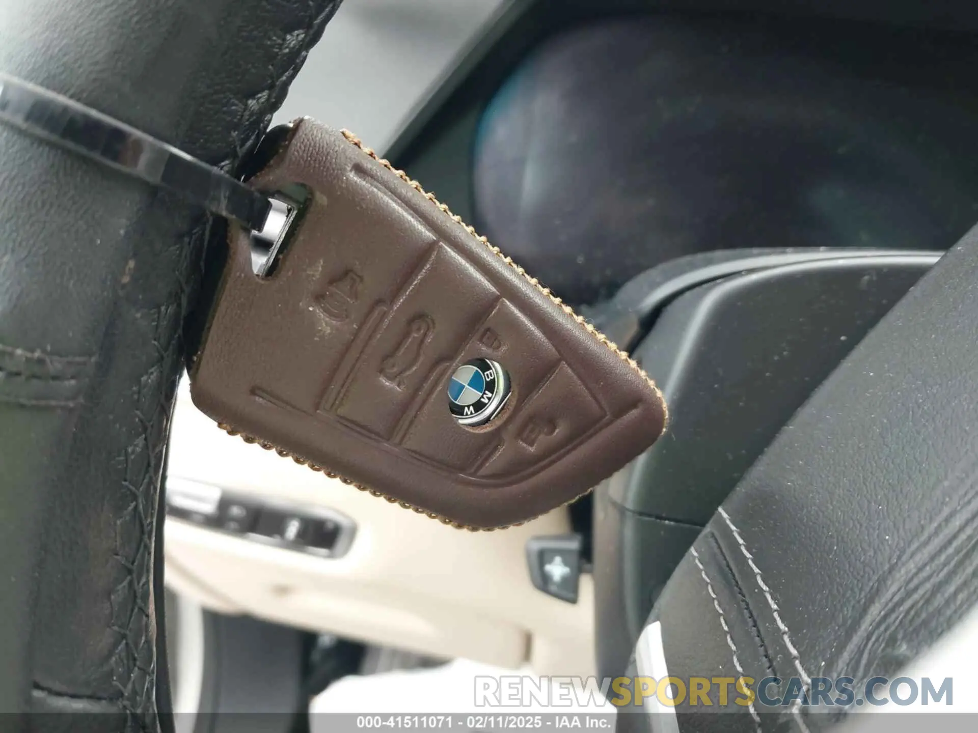 11 Photograph of a damaged car 5UXCR6C02M9E03269 BMW X5 2021