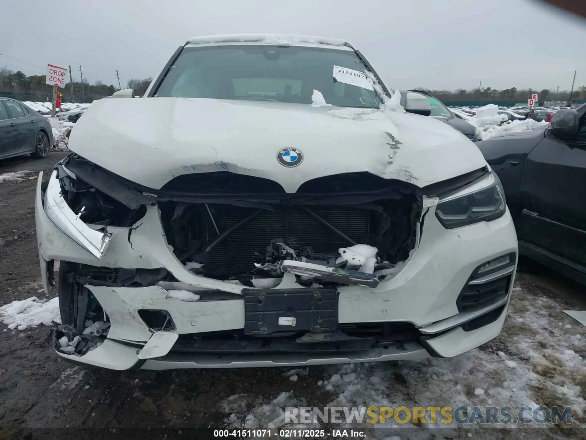 6 Photograph of a damaged car 5UXCR6C02M9E03269 BMW X5 2021