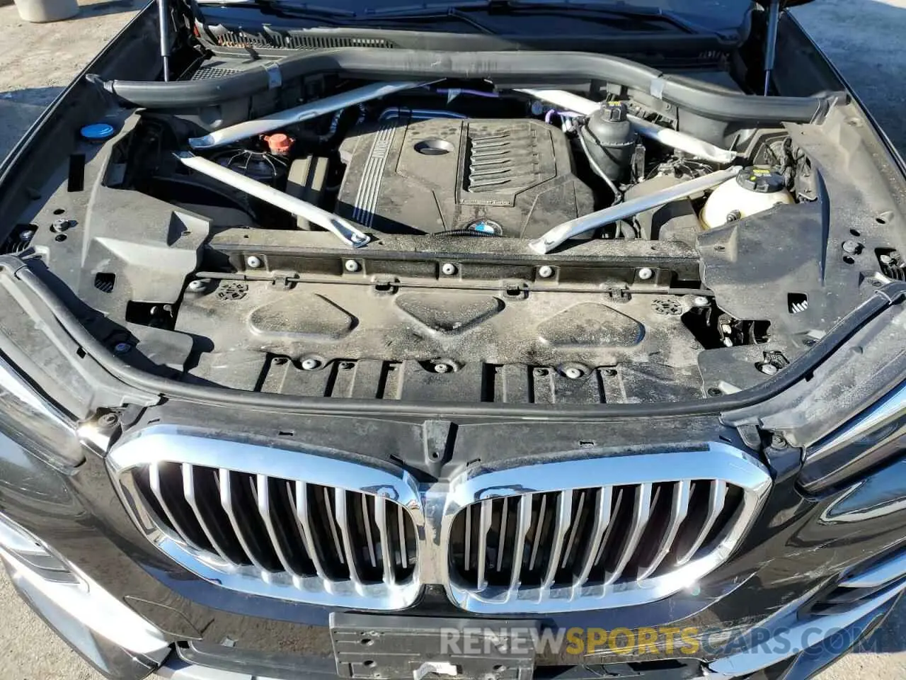 12 Photograph of a damaged car 5UXCR6C02M9E85696 BMW X5 2021