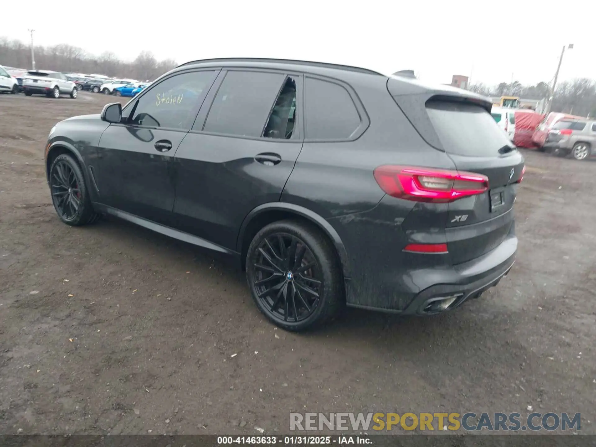 3 Photograph of a damaged car 5UXCR6C02M9F32290 BMW X5 2021