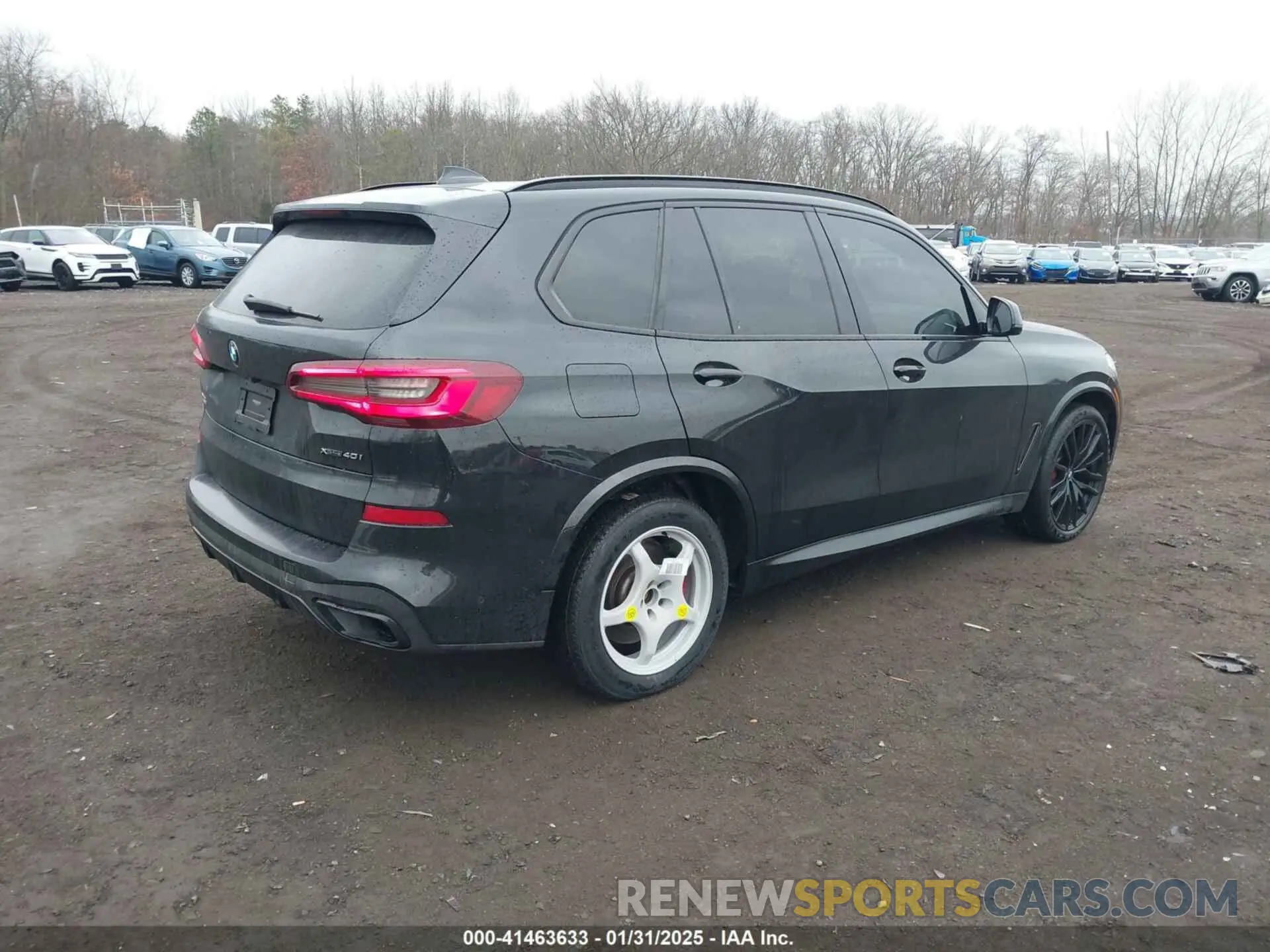 4 Photograph of a damaged car 5UXCR6C02M9F32290 BMW X5 2021