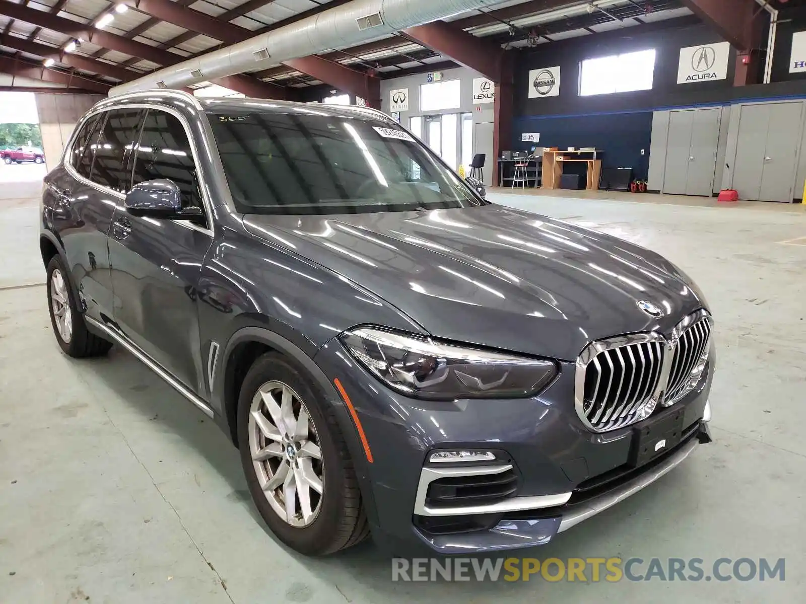 1 Photograph of a damaged car 5UXCR6C02M9F83420 BMW X5 2021