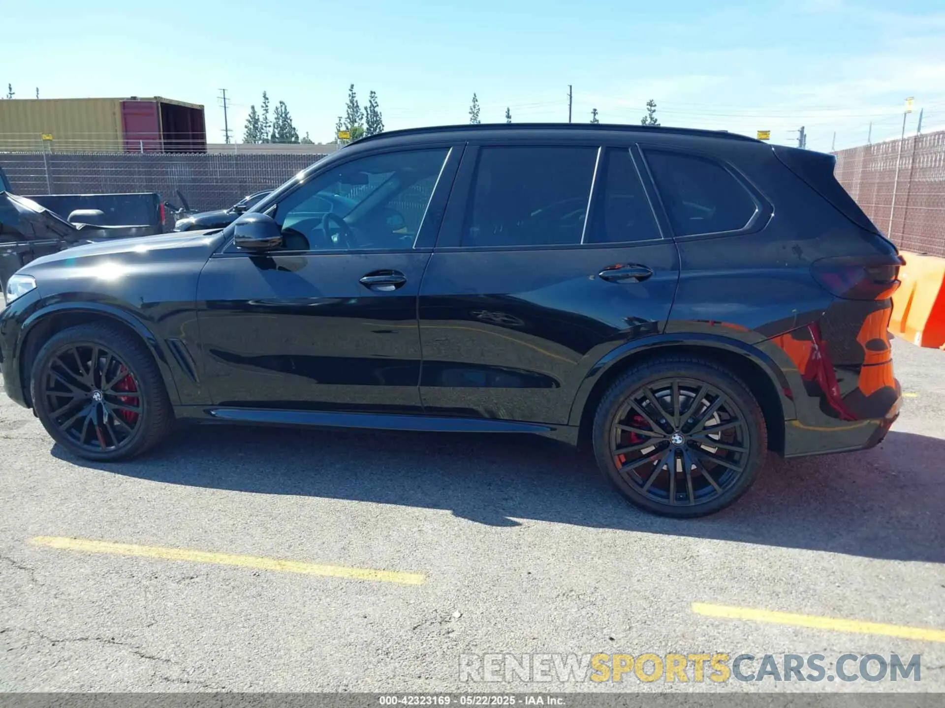 14 Photograph of a damaged car 5UXCR6C02M9F86589 BMW X5 2021