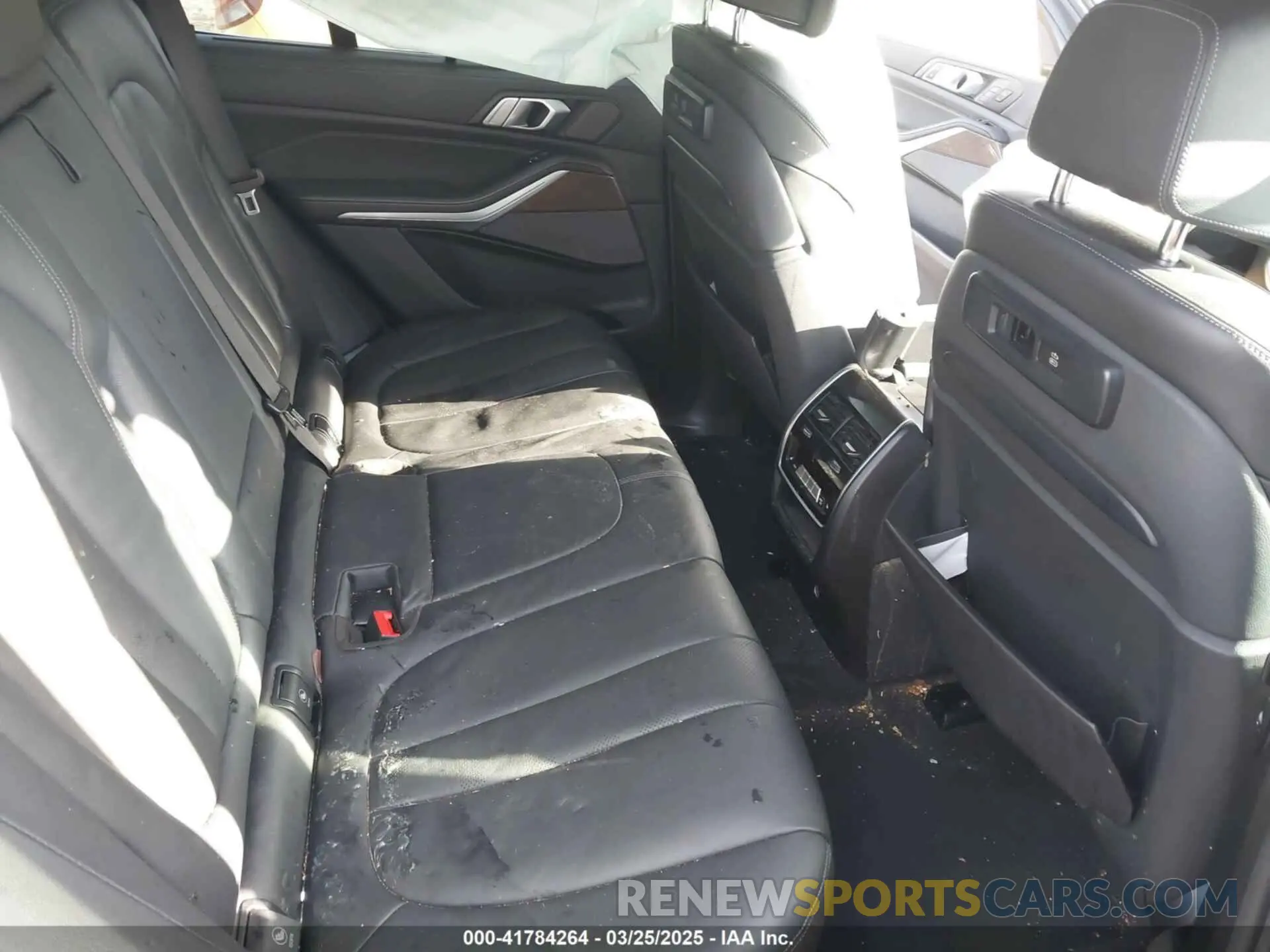 8 Photograph of a damaged car 5UXCR6C03M9E23482 BMW X5 2021