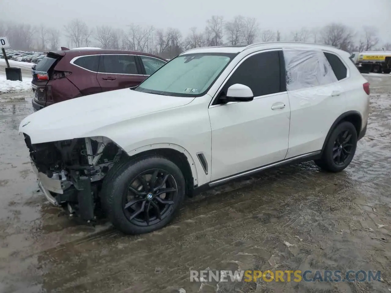 1 Photograph of a damaged car 5UXCR6C03M9E56823 BMW X5 2021