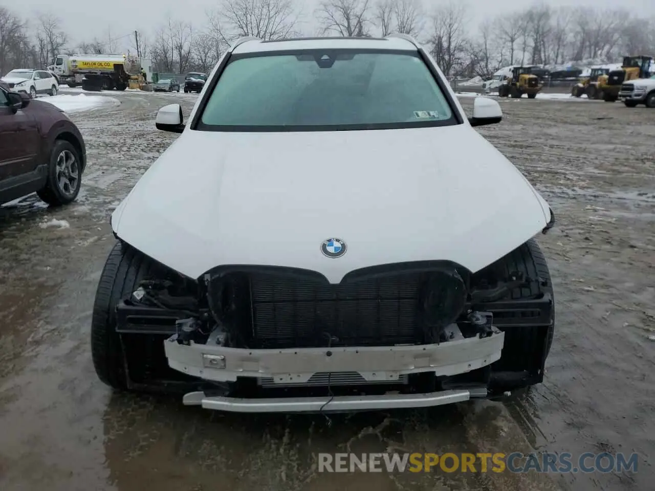 5 Photograph of a damaged car 5UXCR6C03M9E56823 BMW X5 2021