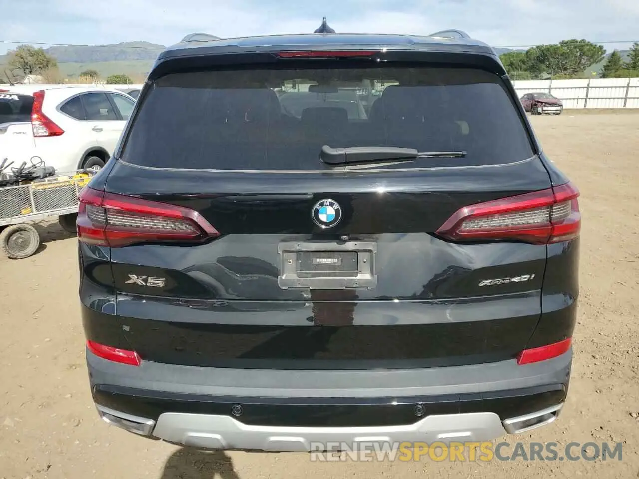 6 Photograph of a damaged car 5UXCR6C03M9E85738 BMW X5 2021