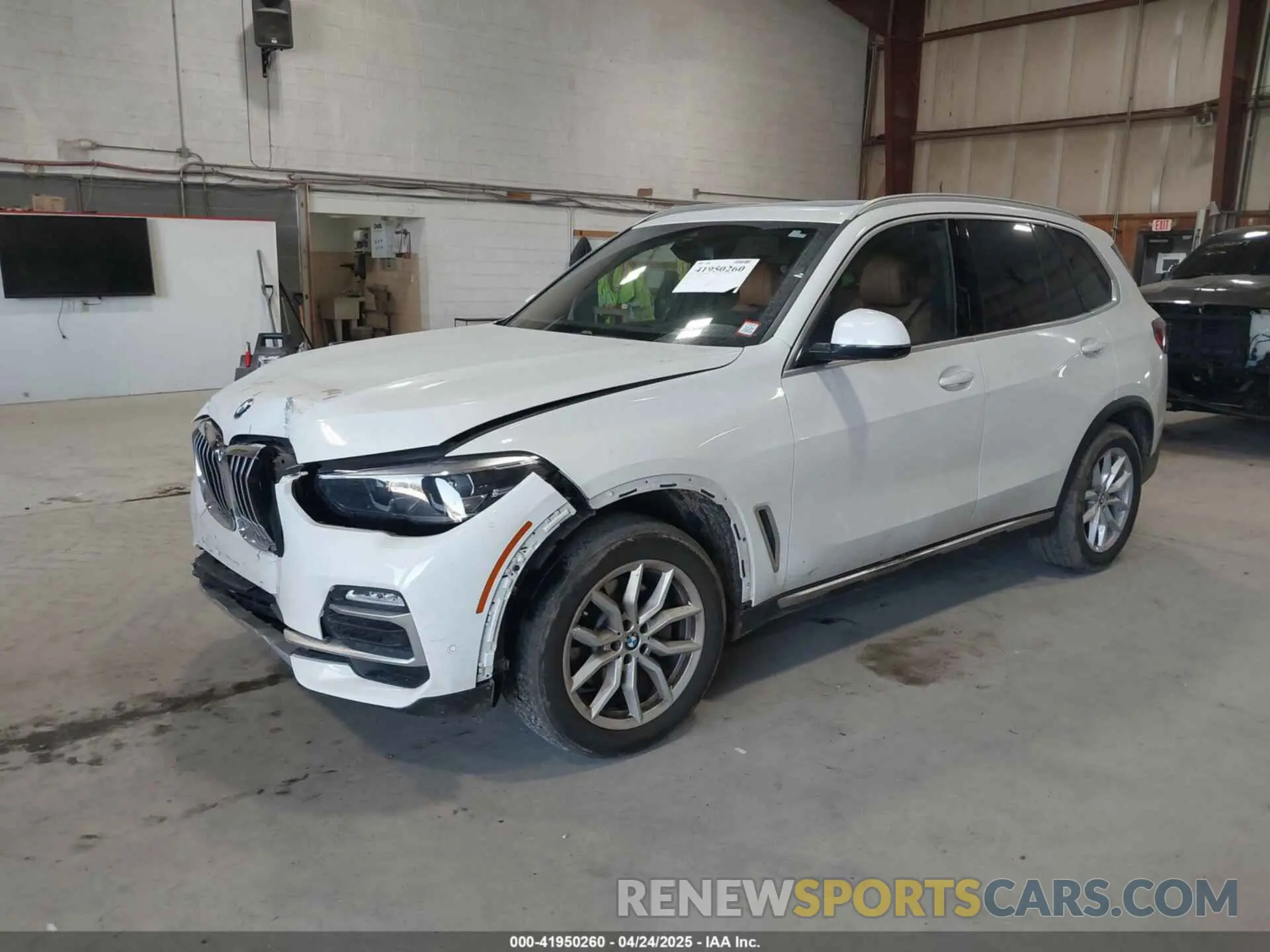 2 Photograph of a damaged car 5UXCR6C03M9F15868 BMW X5 2021