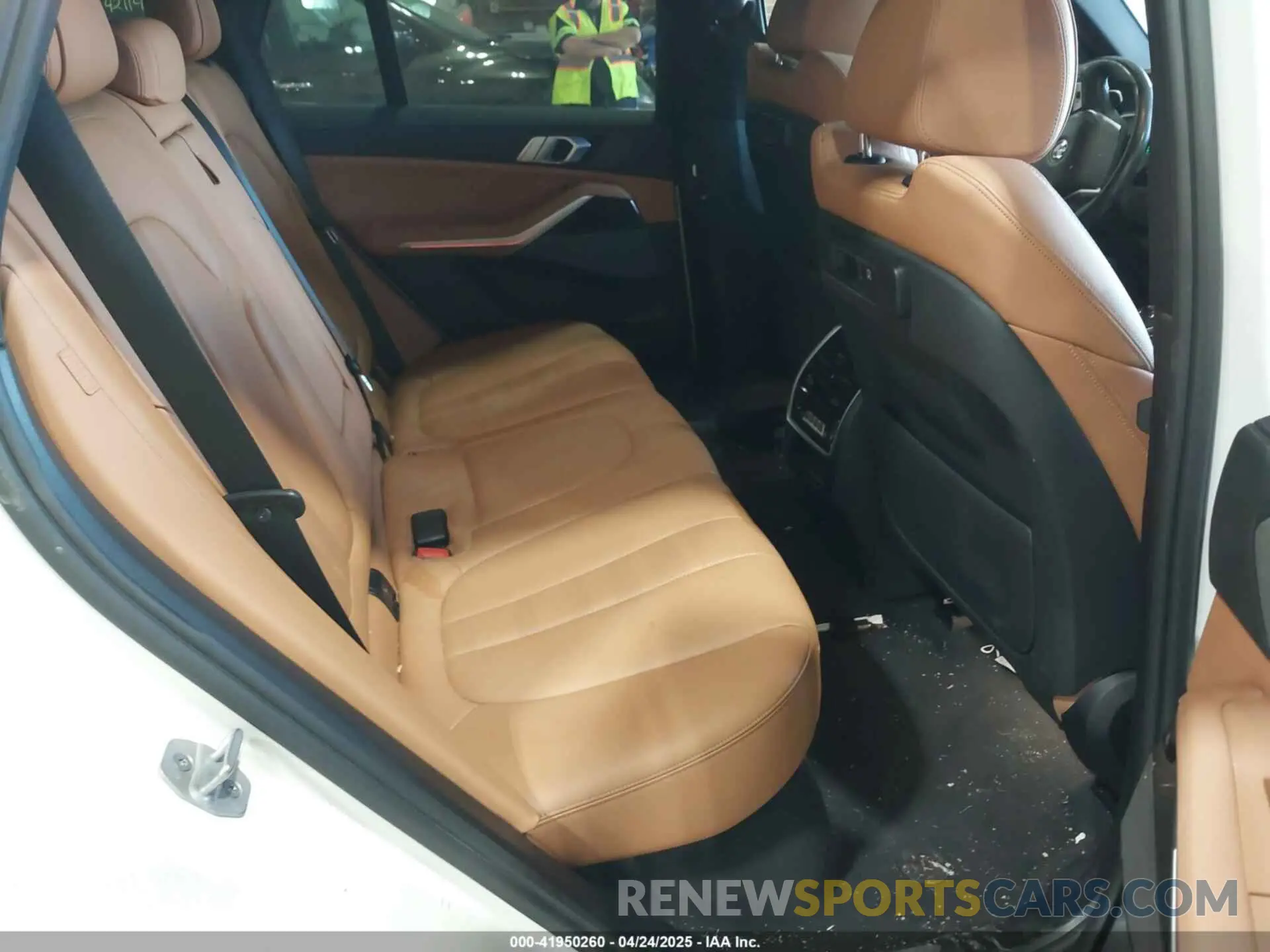 8 Photograph of a damaged car 5UXCR6C03M9F15868 BMW X5 2021