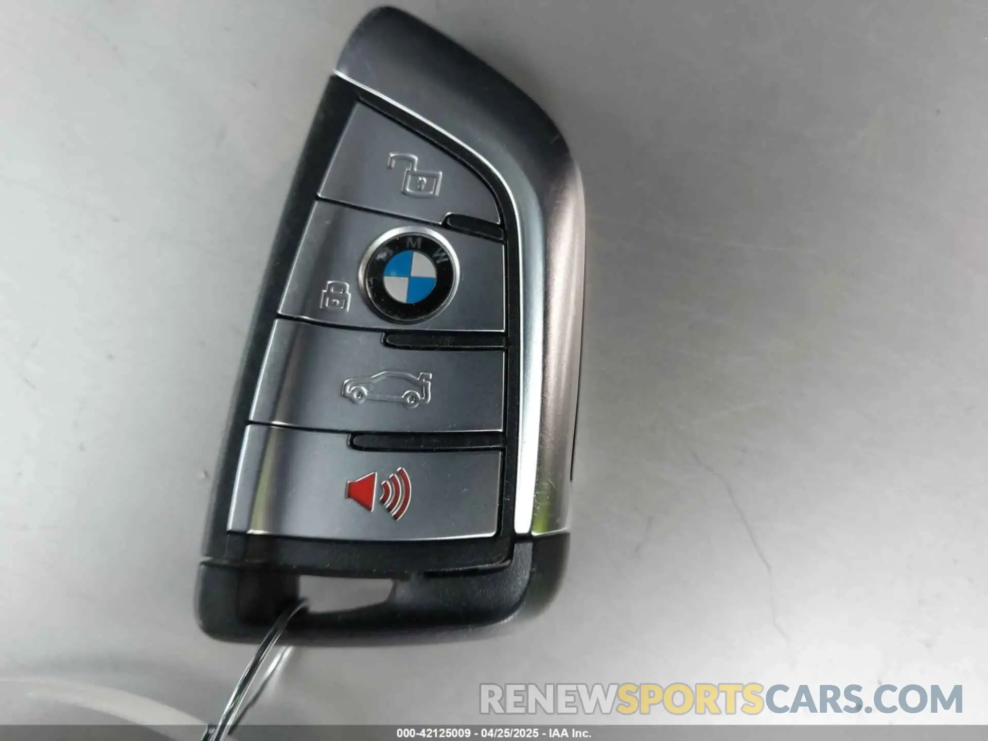 11 Photograph of a damaged car 5UXCR6C03M9G36156 BMW X5 2021