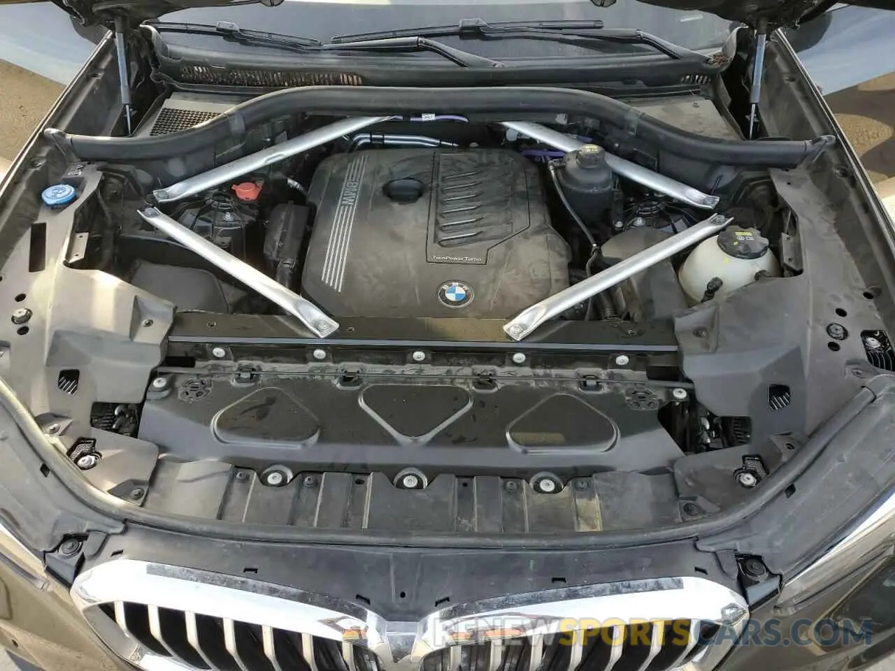 12 Photograph of a damaged car 5UXCR6C04M9F03521 BMW X5 2021