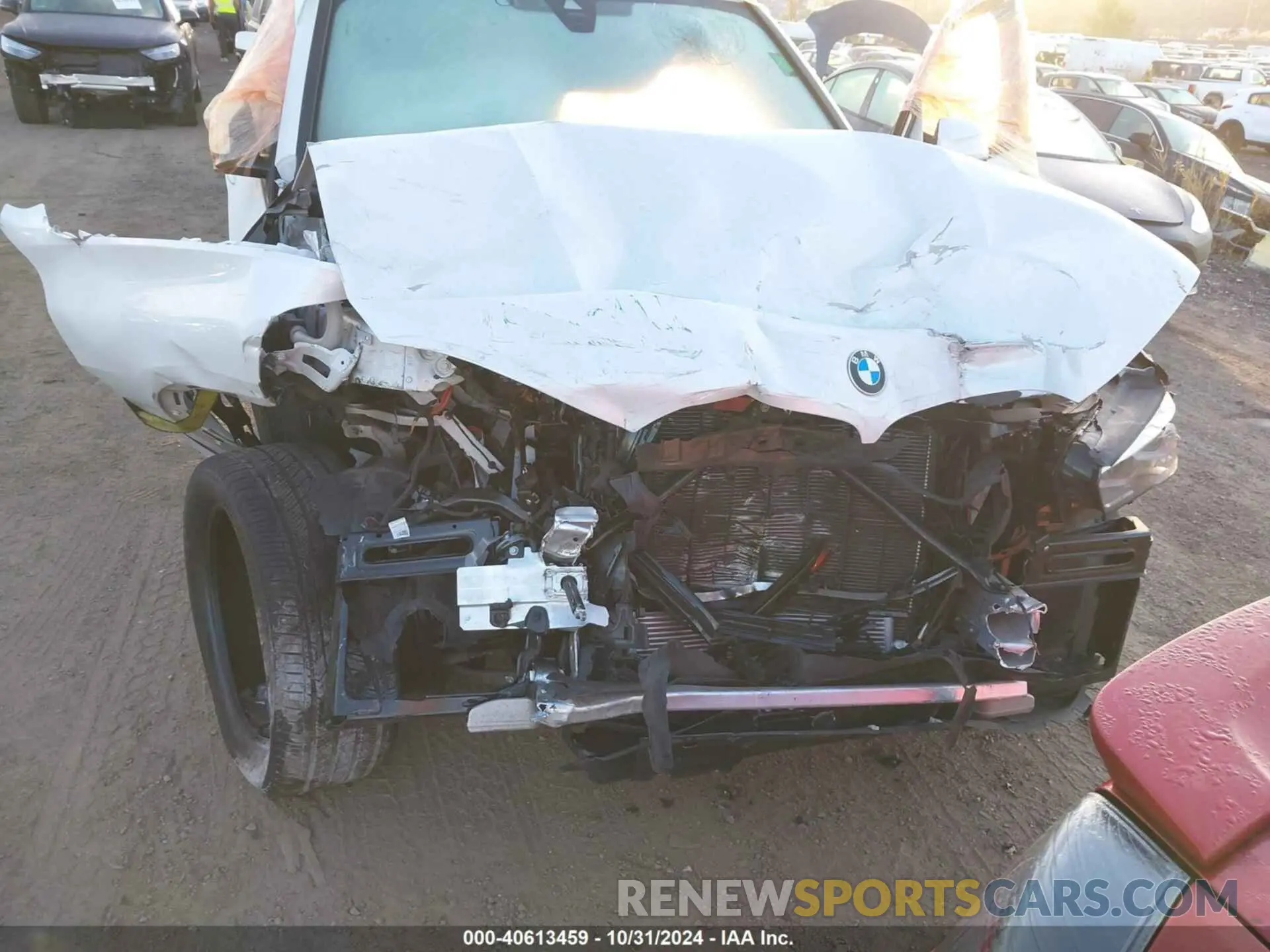 17 Photograph of a damaged car 5UXCR6C04M9G30530 BMW X5 2021
