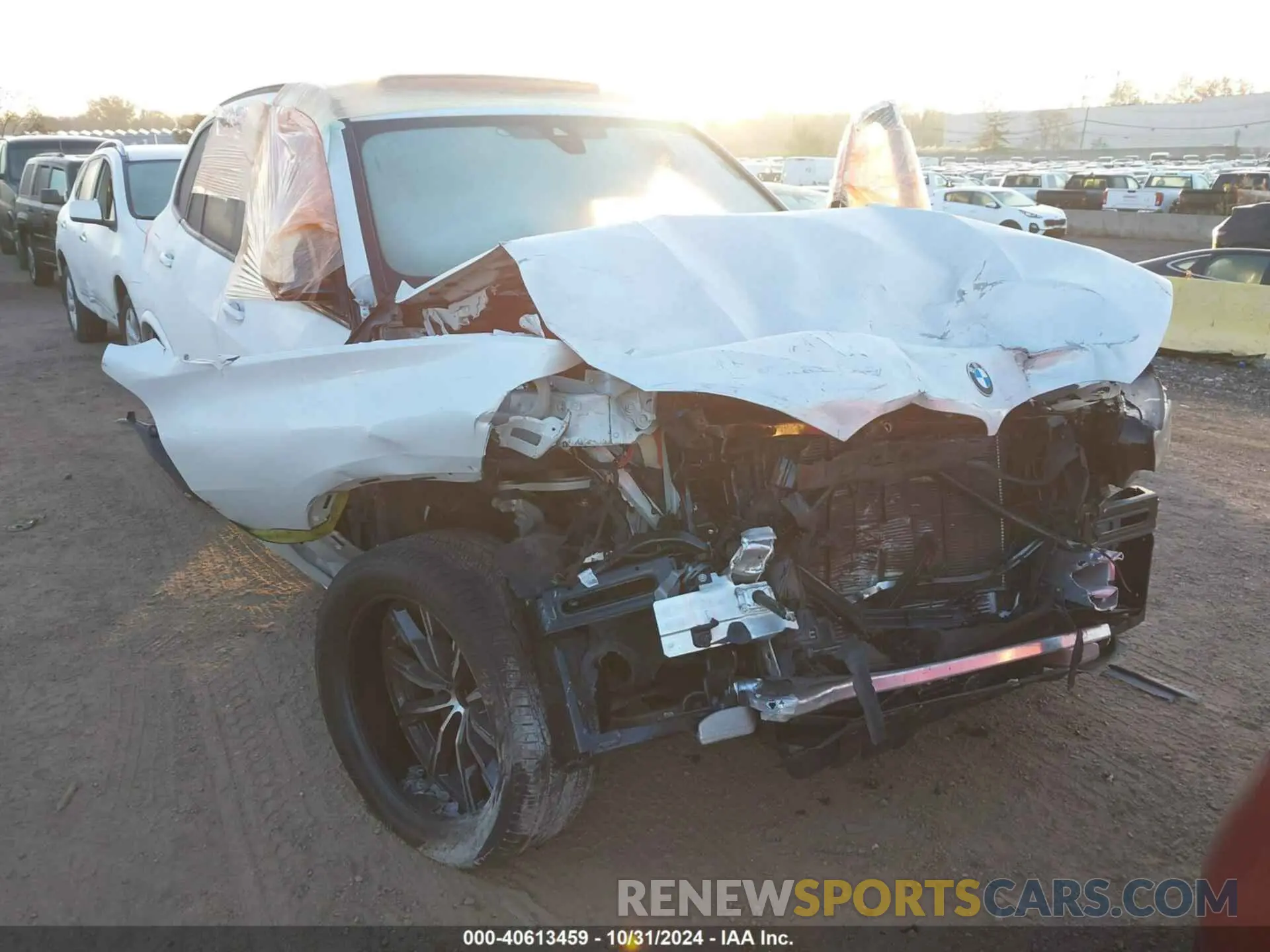 6 Photograph of a damaged car 5UXCR6C04M9G30530 BMW X5 2021
