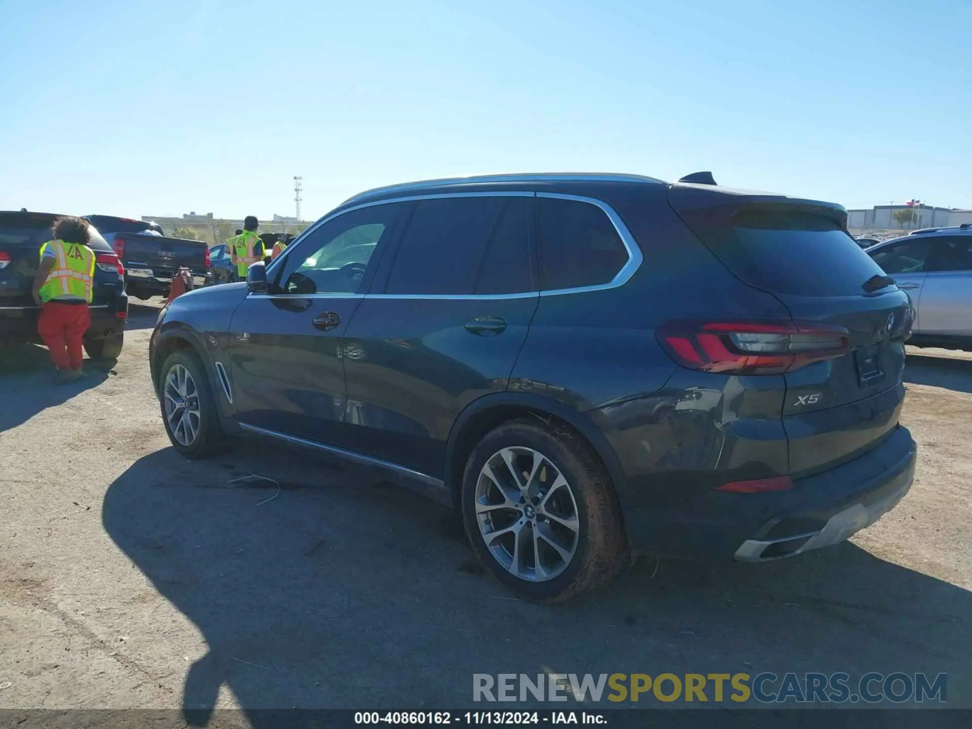 3 Photograph of a damaged car 5UXCR6C04M9H47928 BMW X5 2021