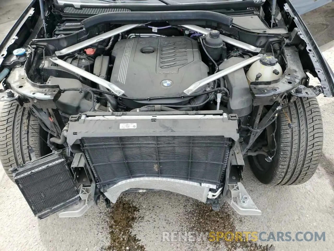 12 Photograph of a damaged car 5UXCR6C05M9E56869 BMW X5 2021