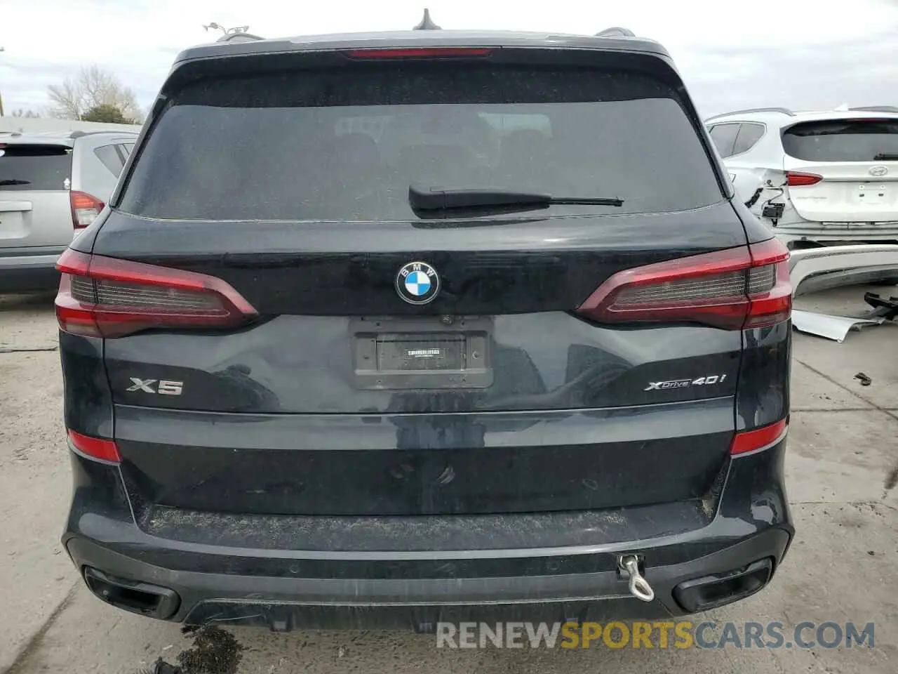 6 Photograph of a damaged car 5UXCR6C05M9E56869 BMW X5 2021