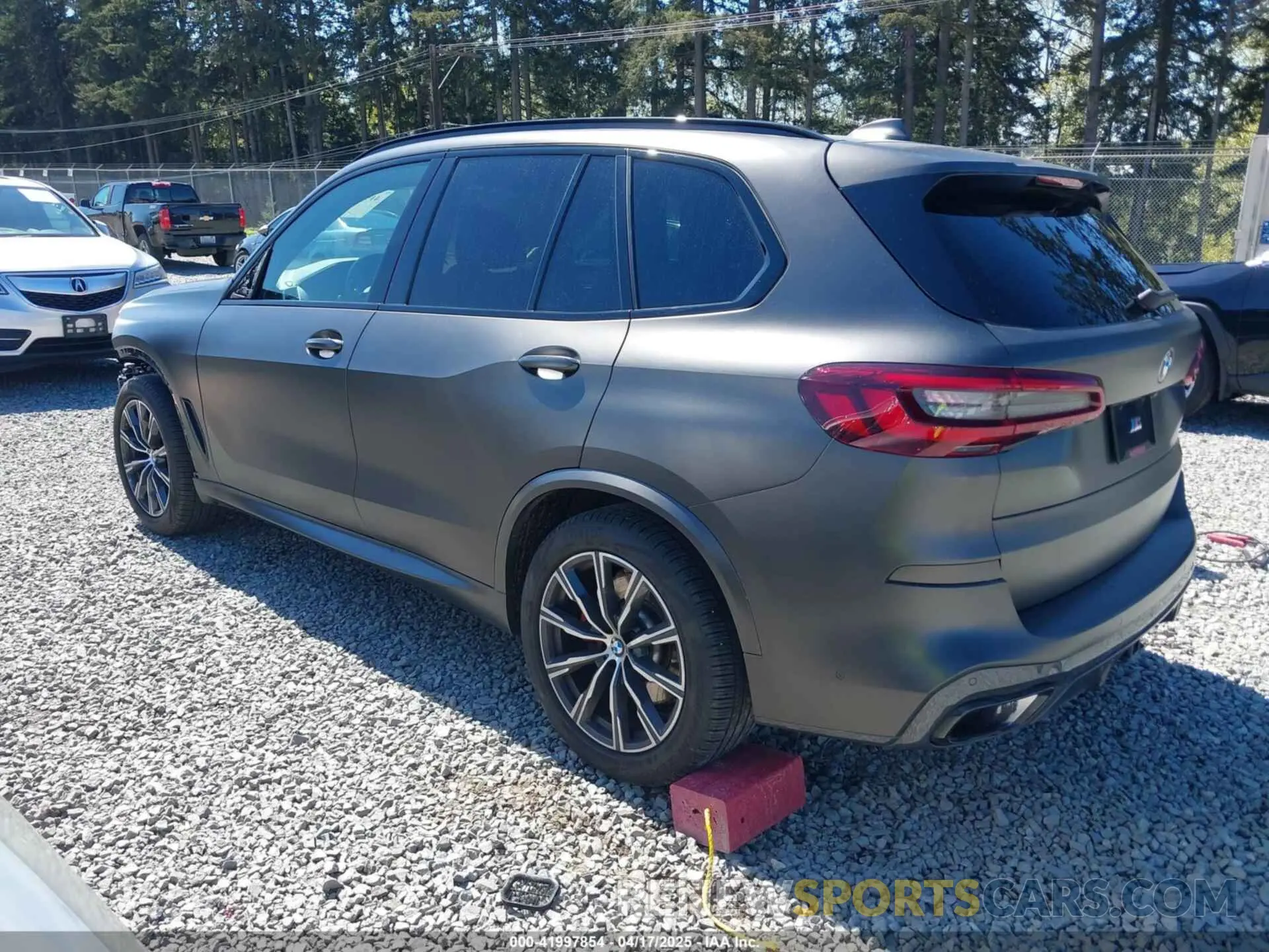 3 Photograph of a damaged car 5UXCR6C05M9E75633 BMW X5 2021