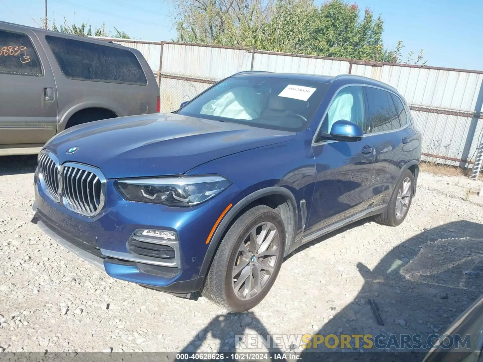2 Photograph of a damaged car 5UXCR6C05M9F36298 BMW X5 2021