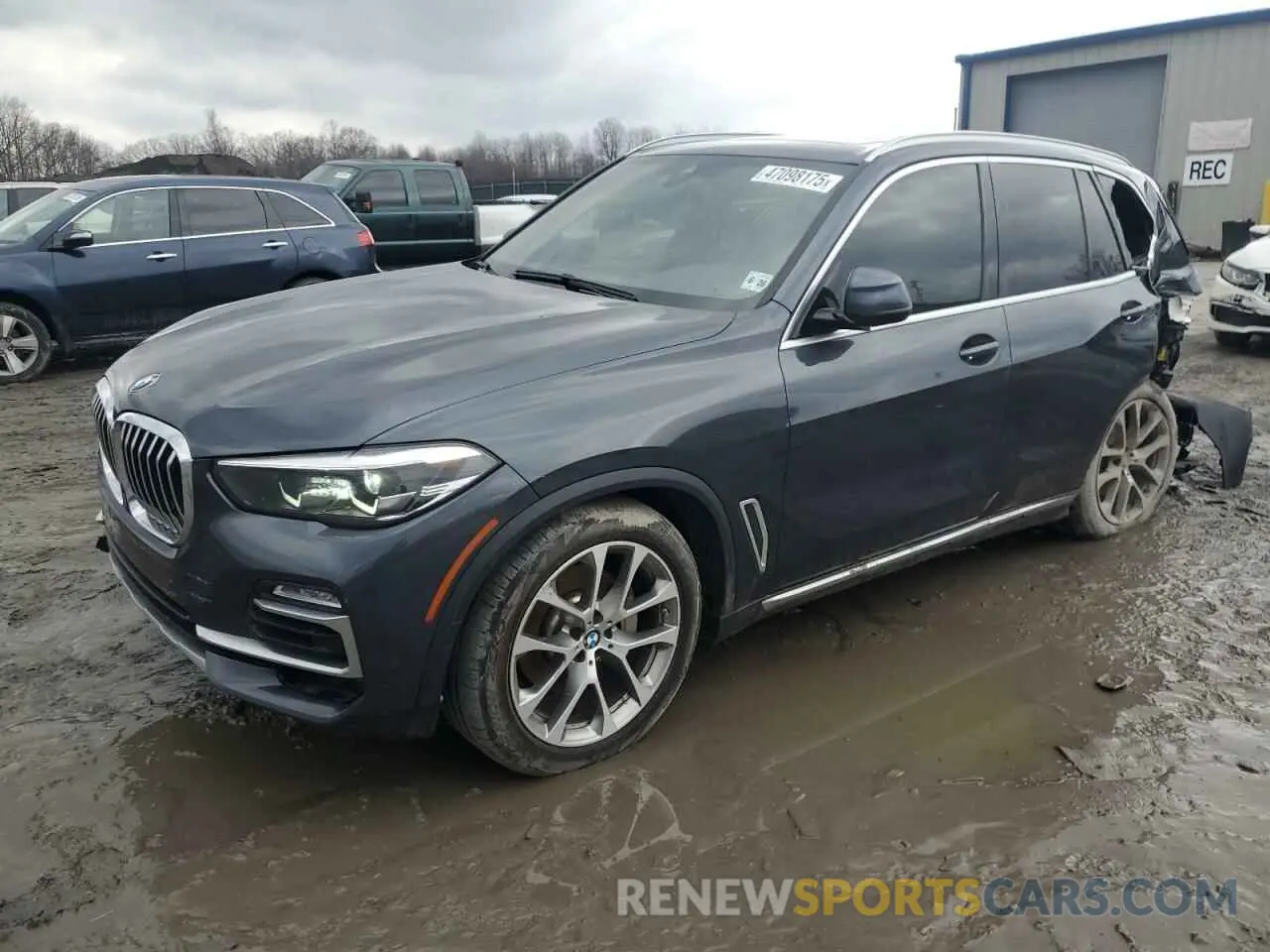 1 Photograph of a damaged car 5UXCR6C05M9F39122 BMW X5 2021