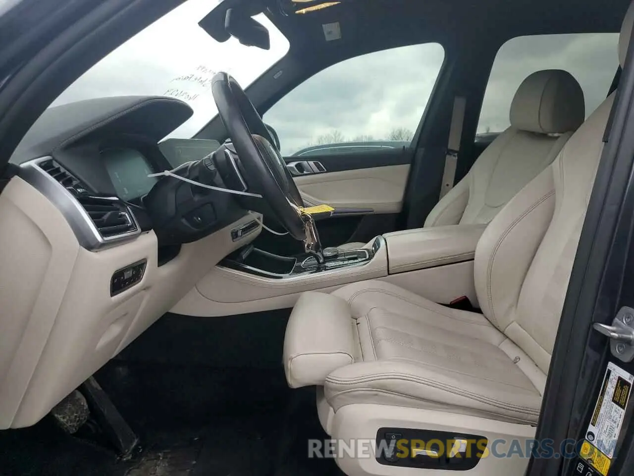 7 Photograph of a damaged car 5UXCR6C05M9F39122 BMW X5 2021
