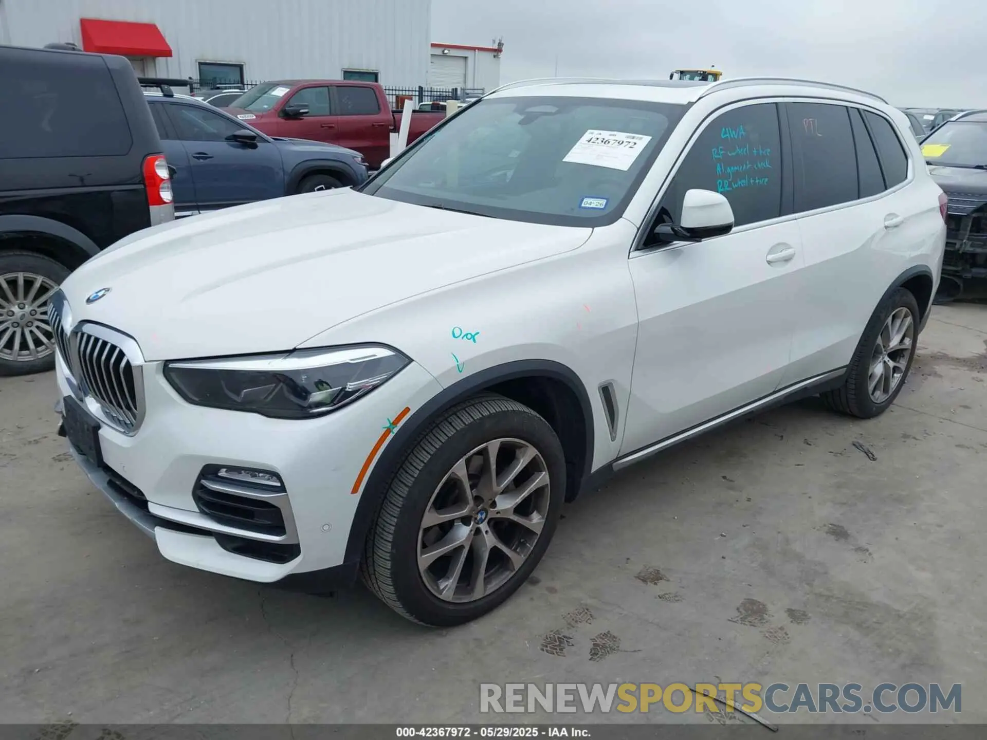 2 Photograph of a damaged car 5UXCR6C05M9G52245 BMW X5 2021