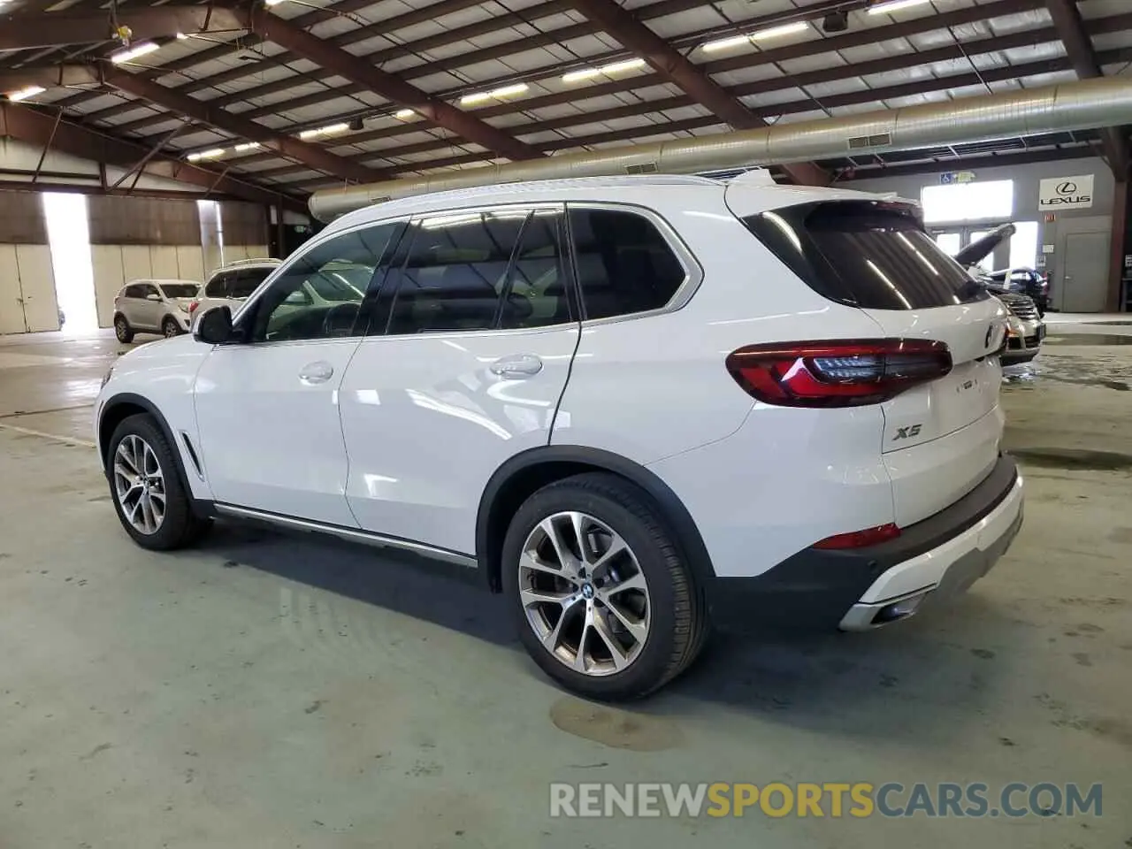 2 Photograph of a damaged car 5UXCR6C05M9H45993 BMW X5 2021