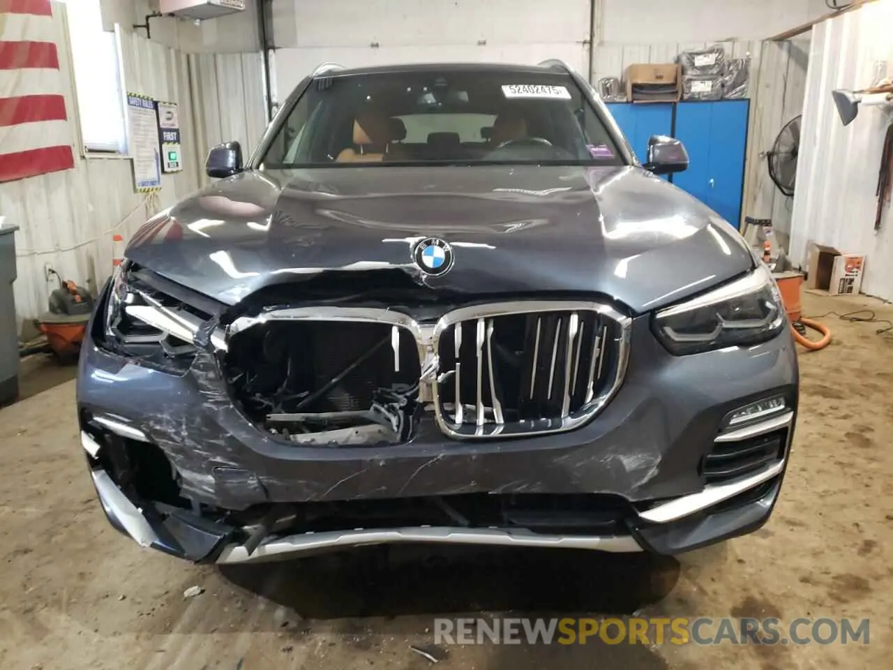 5 Photograph of a damaged car 5UXCR6C06M9E05140 BMW X5 2021