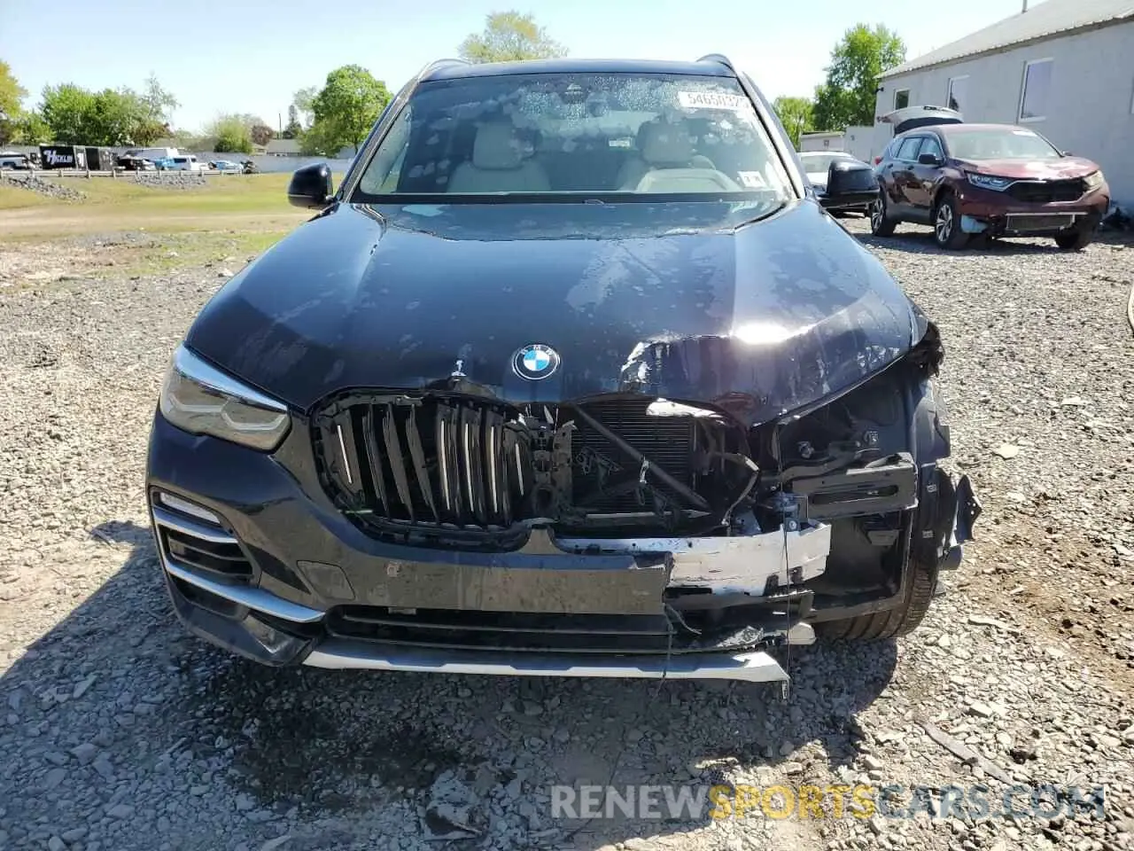 5 Photograph of a damaged car 5UXCR6C06M9E51261 BMW X5 2021