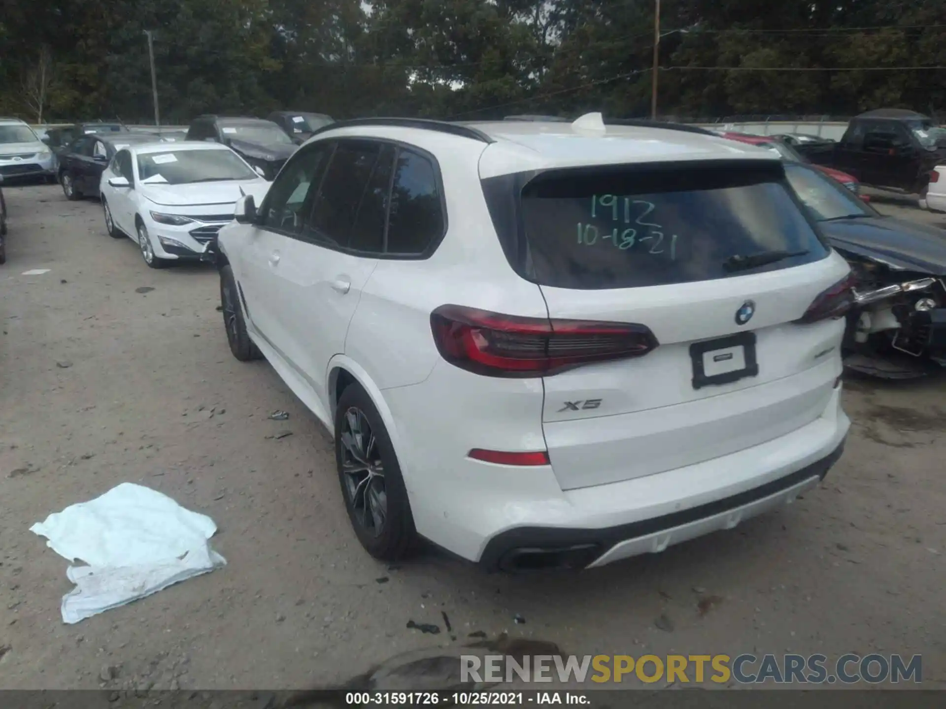 3 Photograph of a damaged car 5UXCR6C06M9G21912 BMW X5 2021